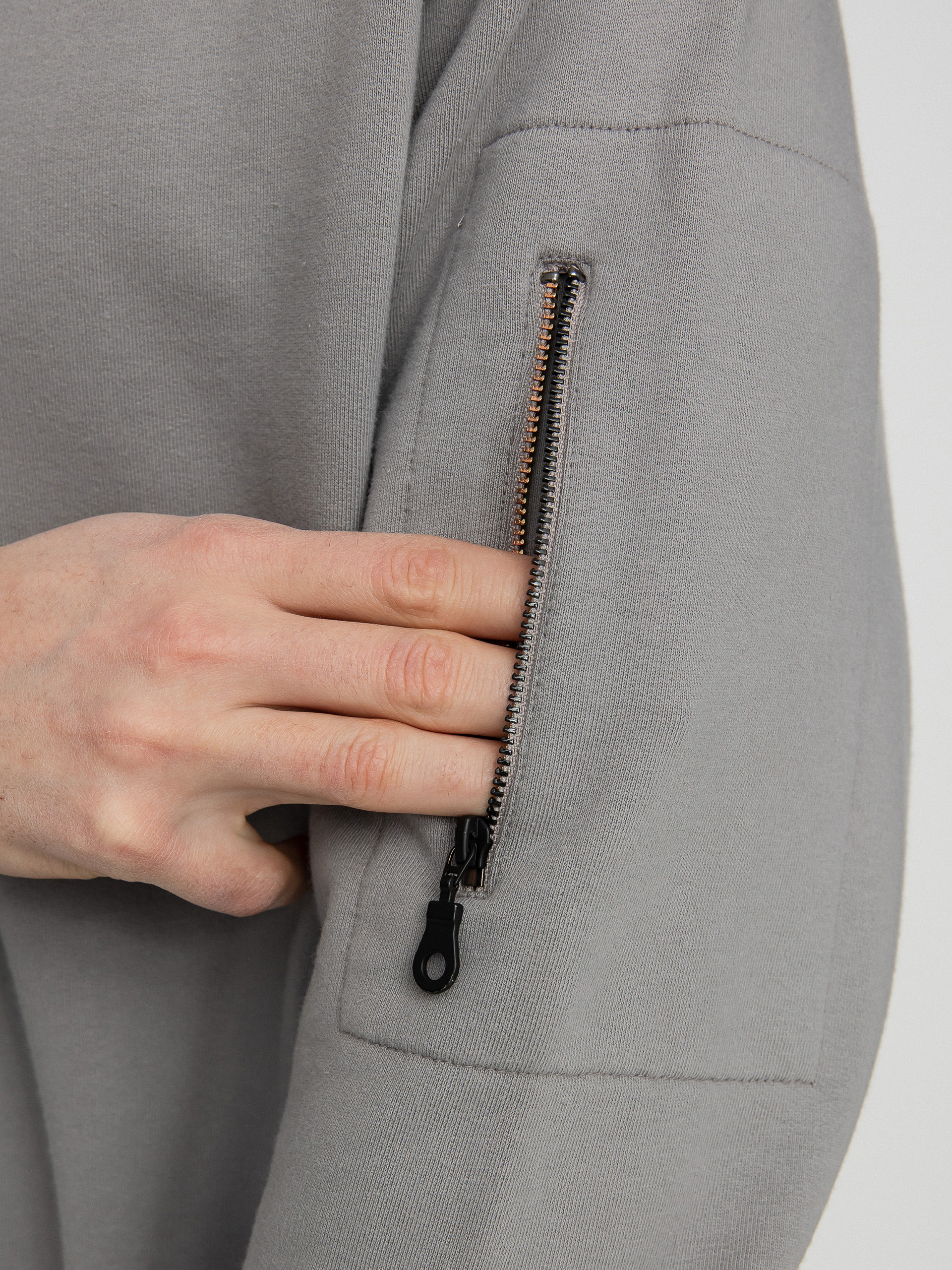 Levi's® Skate New Quarter Zip Sweatshirt (cliff grey)