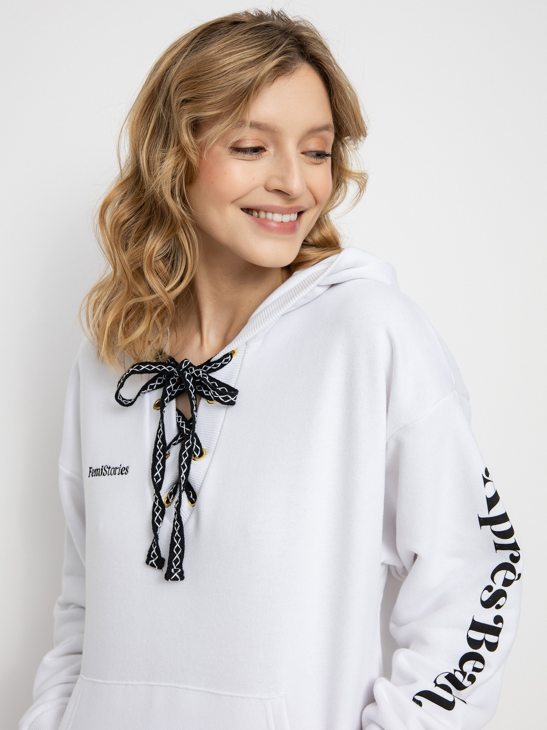 Femi Stories Felicia HD Hoodie Wmn (wht)