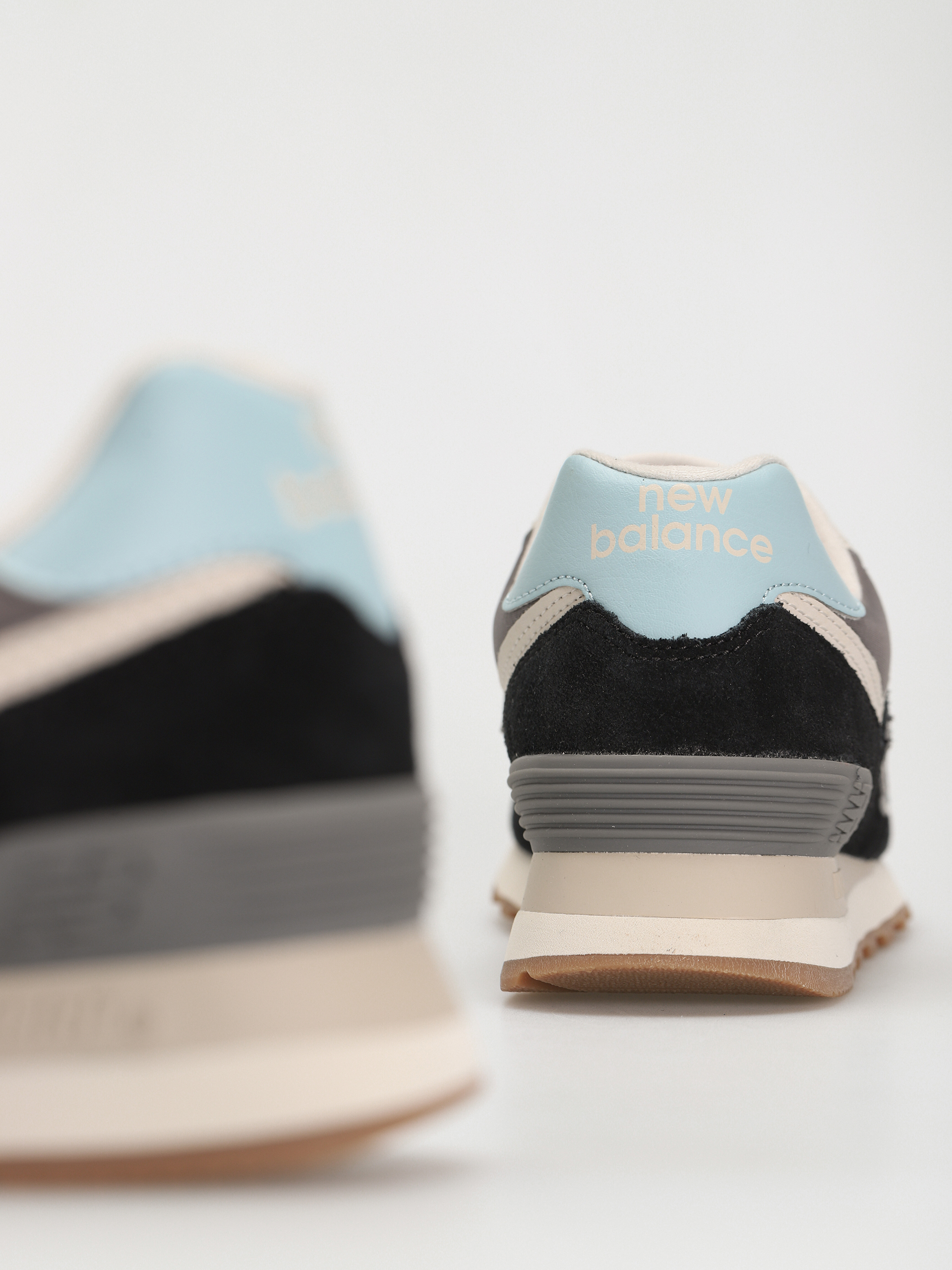 New Balance 574 Schuhe Wmn (black)