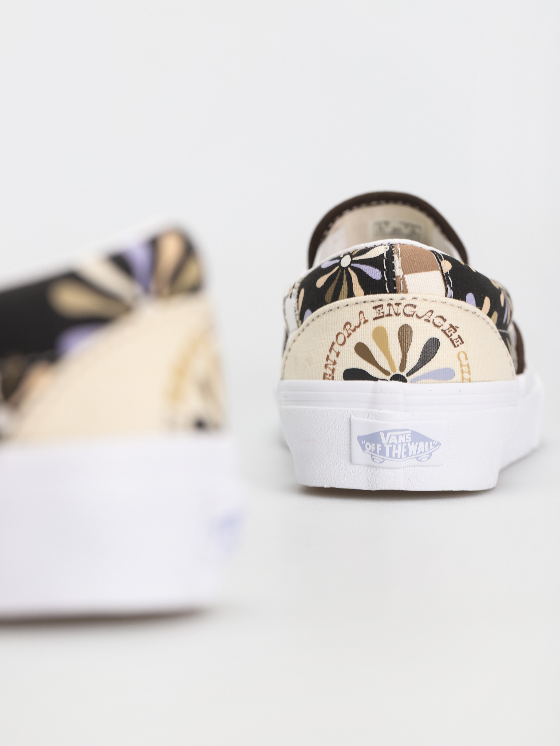 Vans Classic Slip On Shoes (patchwork/divine/multi/true white)