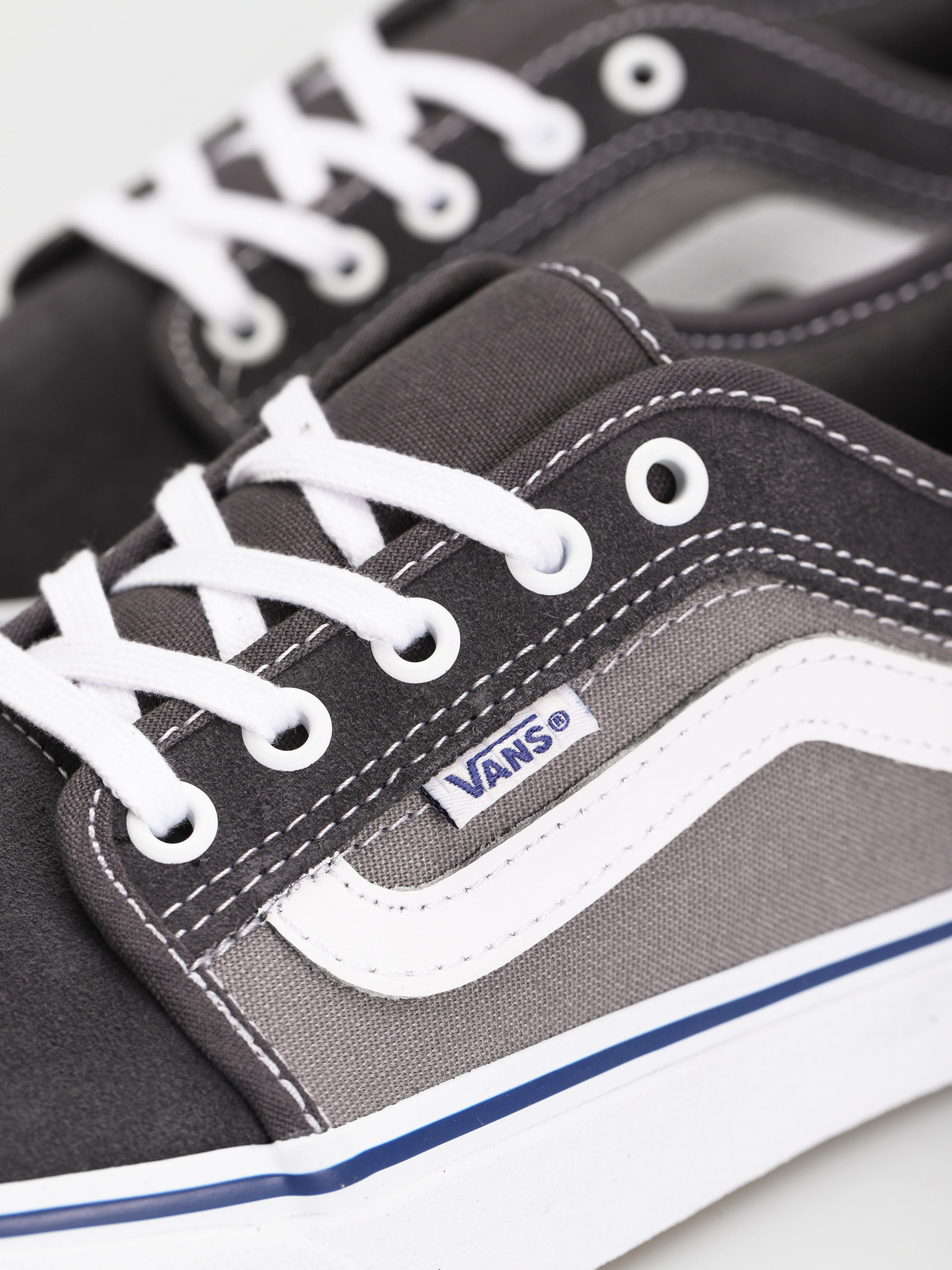 low vans blue