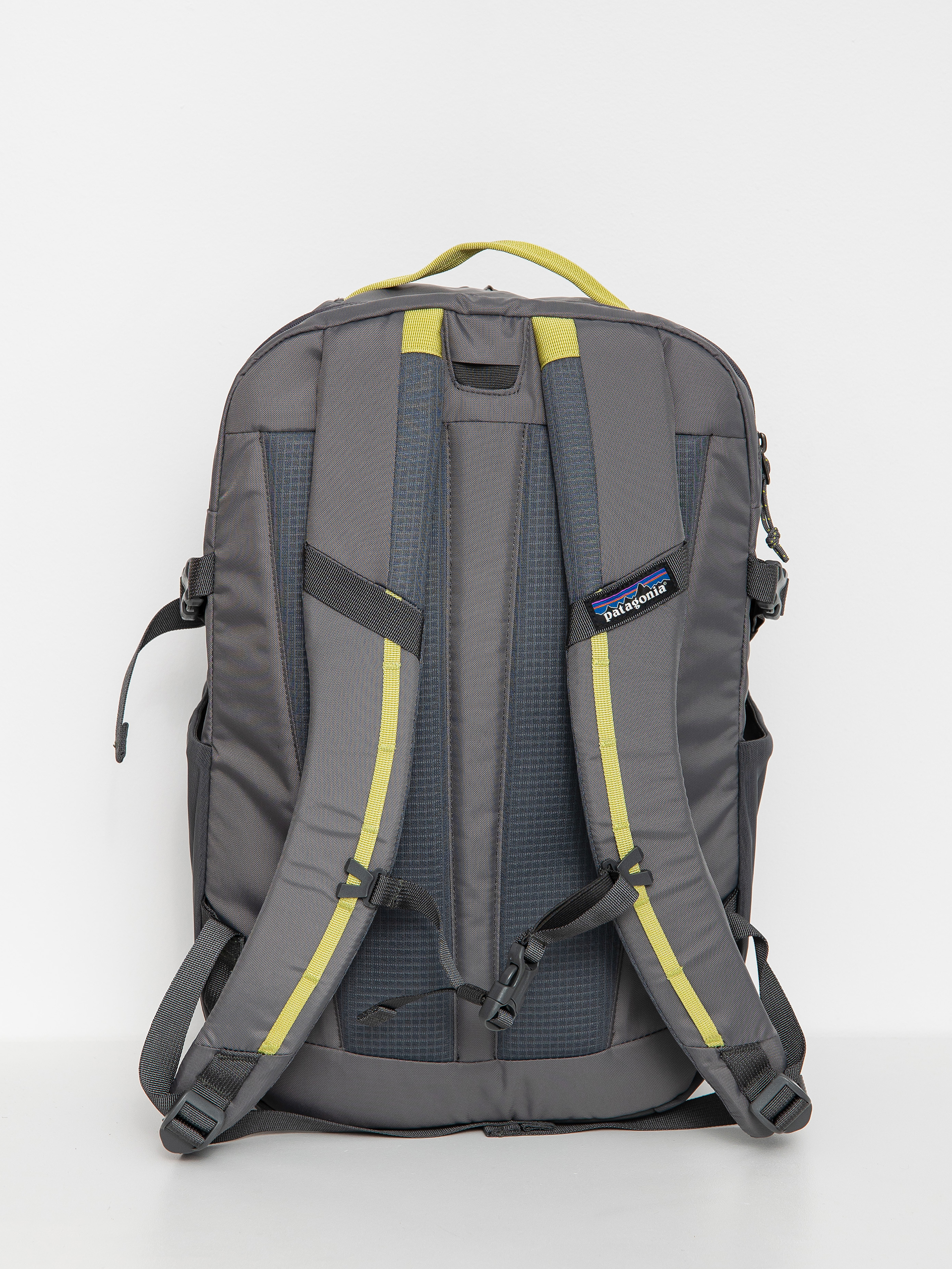 Patagonia Refugio Day Pack 26L Backpack (forge grey)