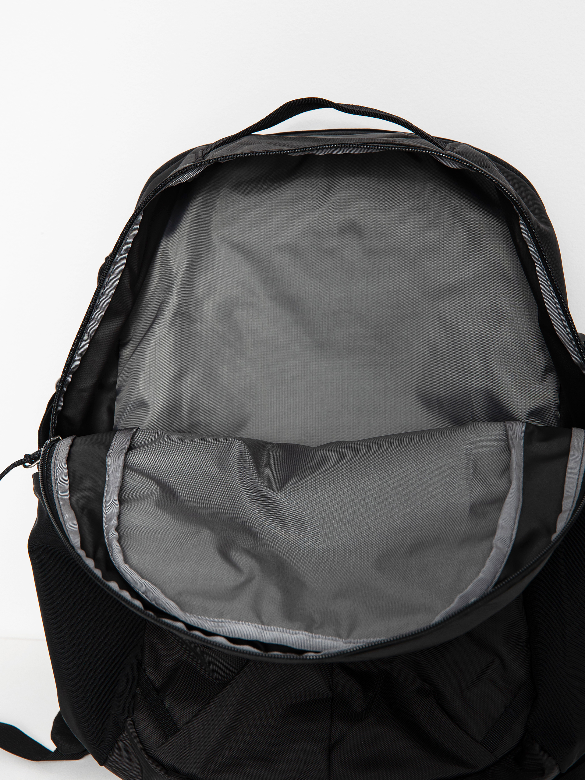 Patagonia Refugio Day Pack 26L Rucksack (black)