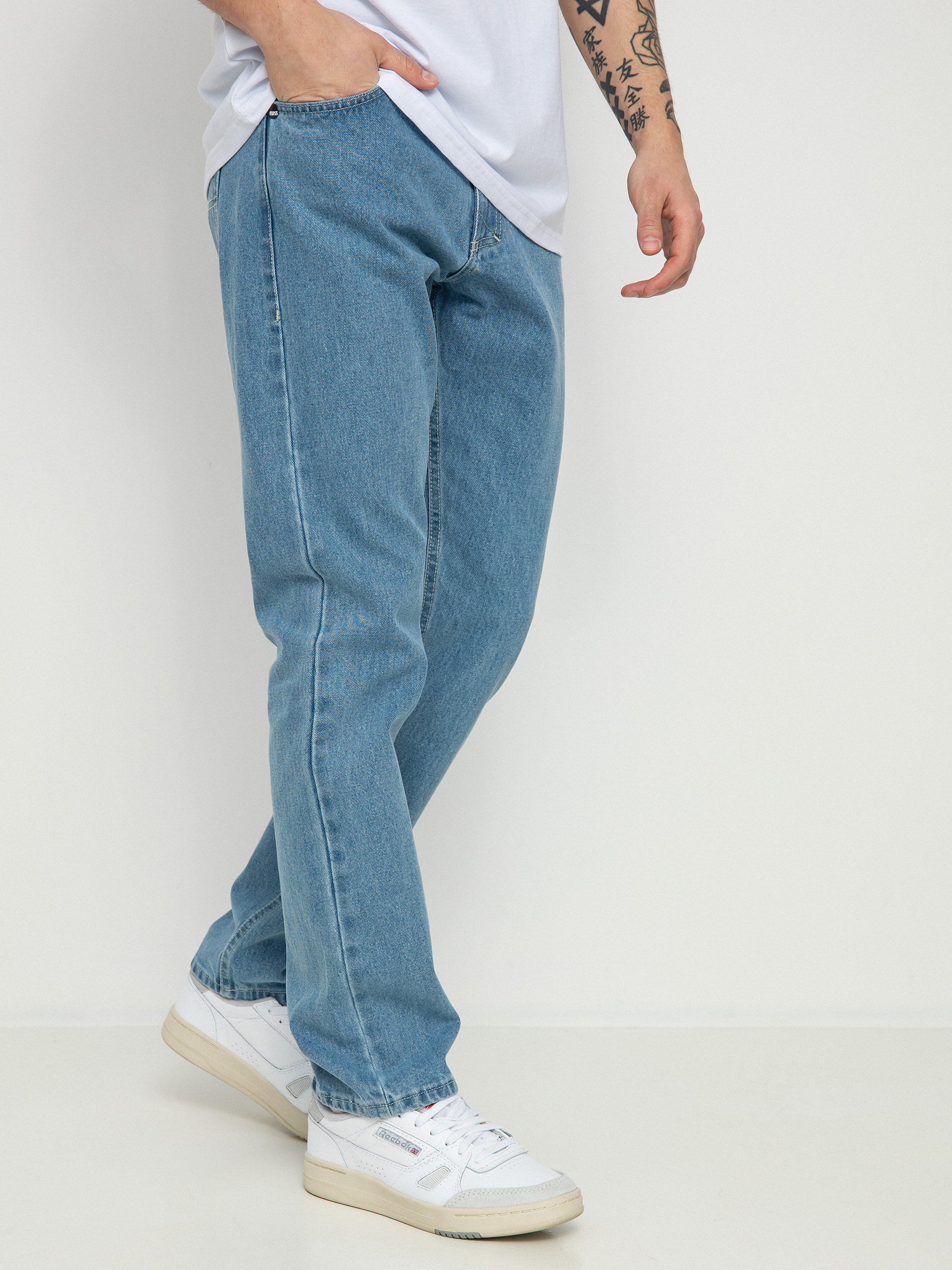 MassDnm Base Jeans Regular Fit Pants (light blue)