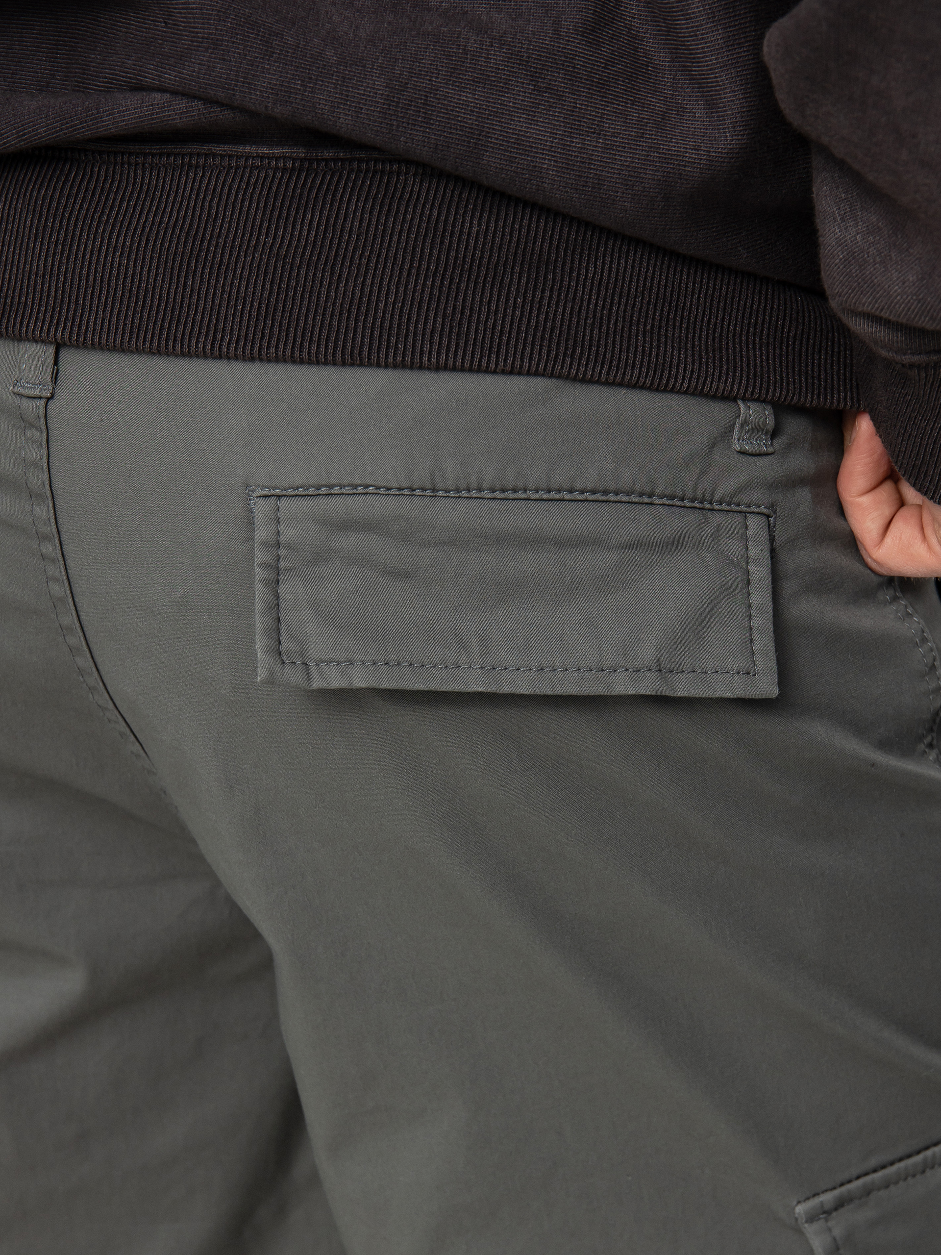 Champion Bermuda 216324 Shorts (gum)