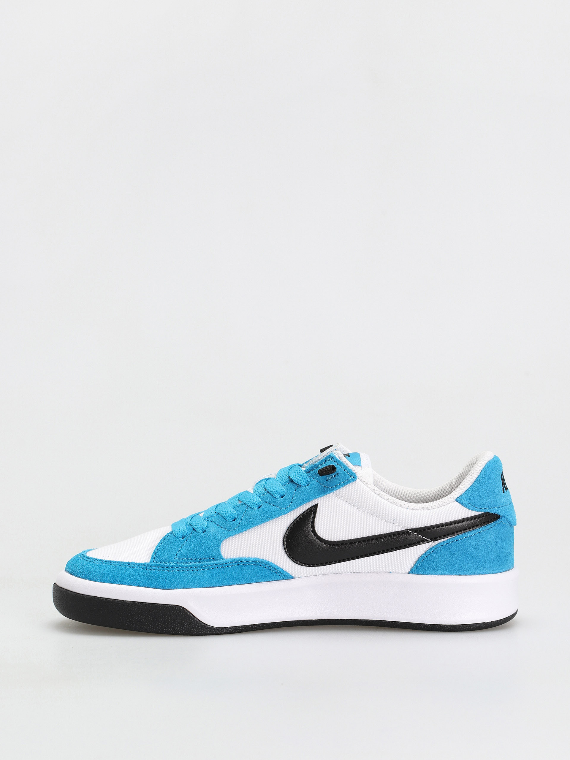 nike sb adversary women