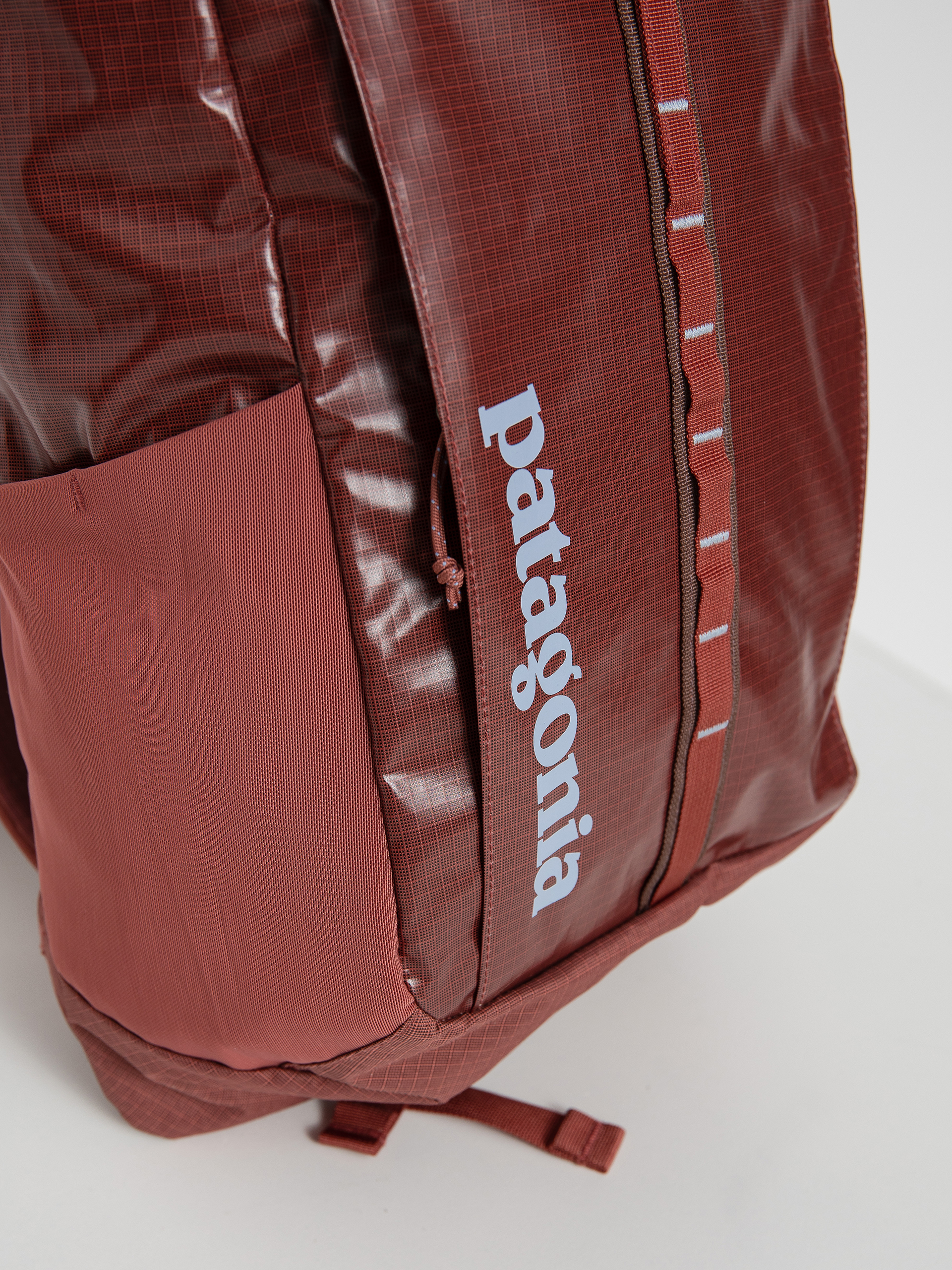 wheeled duffel bag patagonia Patagonia Black Hole Wheeled Duffel 70L Smolder Blue / Amanita Red