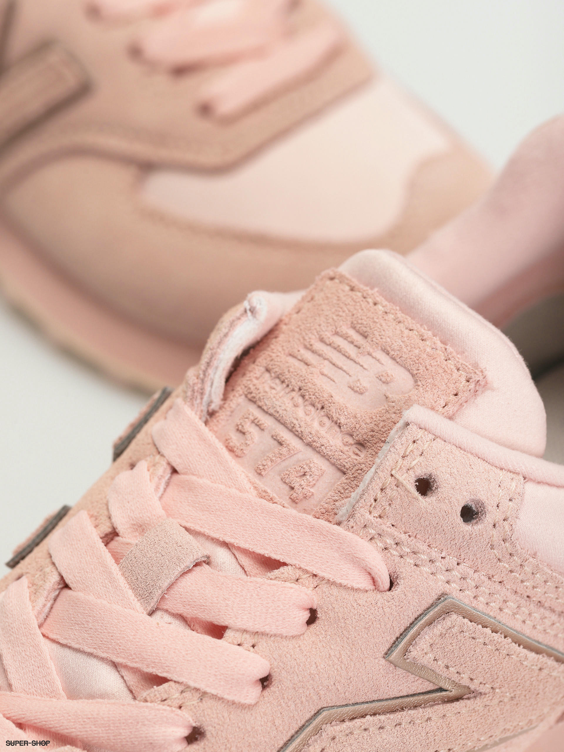 new balance pink women