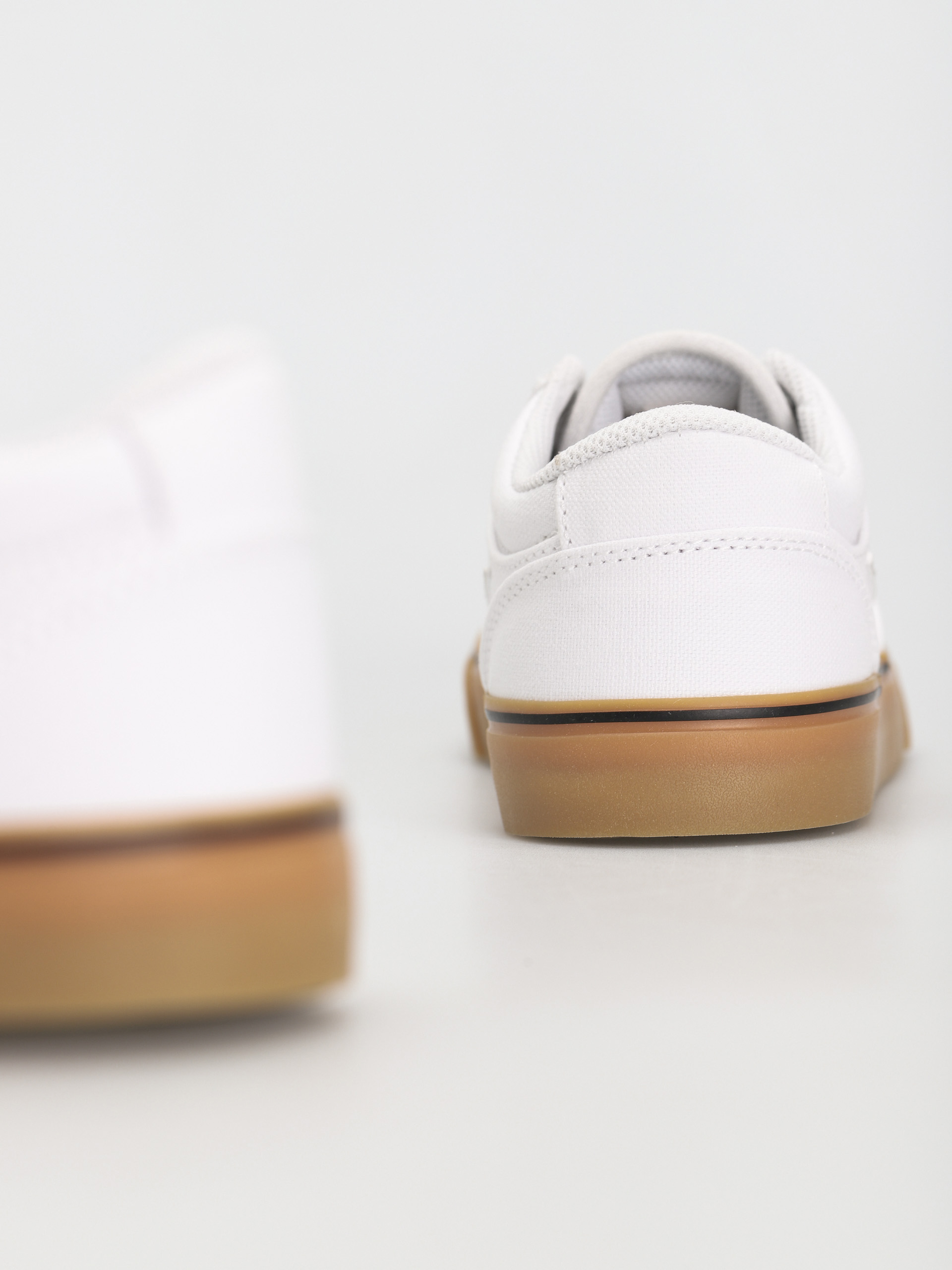 Nike SB Chron 2 Canvas Shoes (white/light bone white gum light brown)