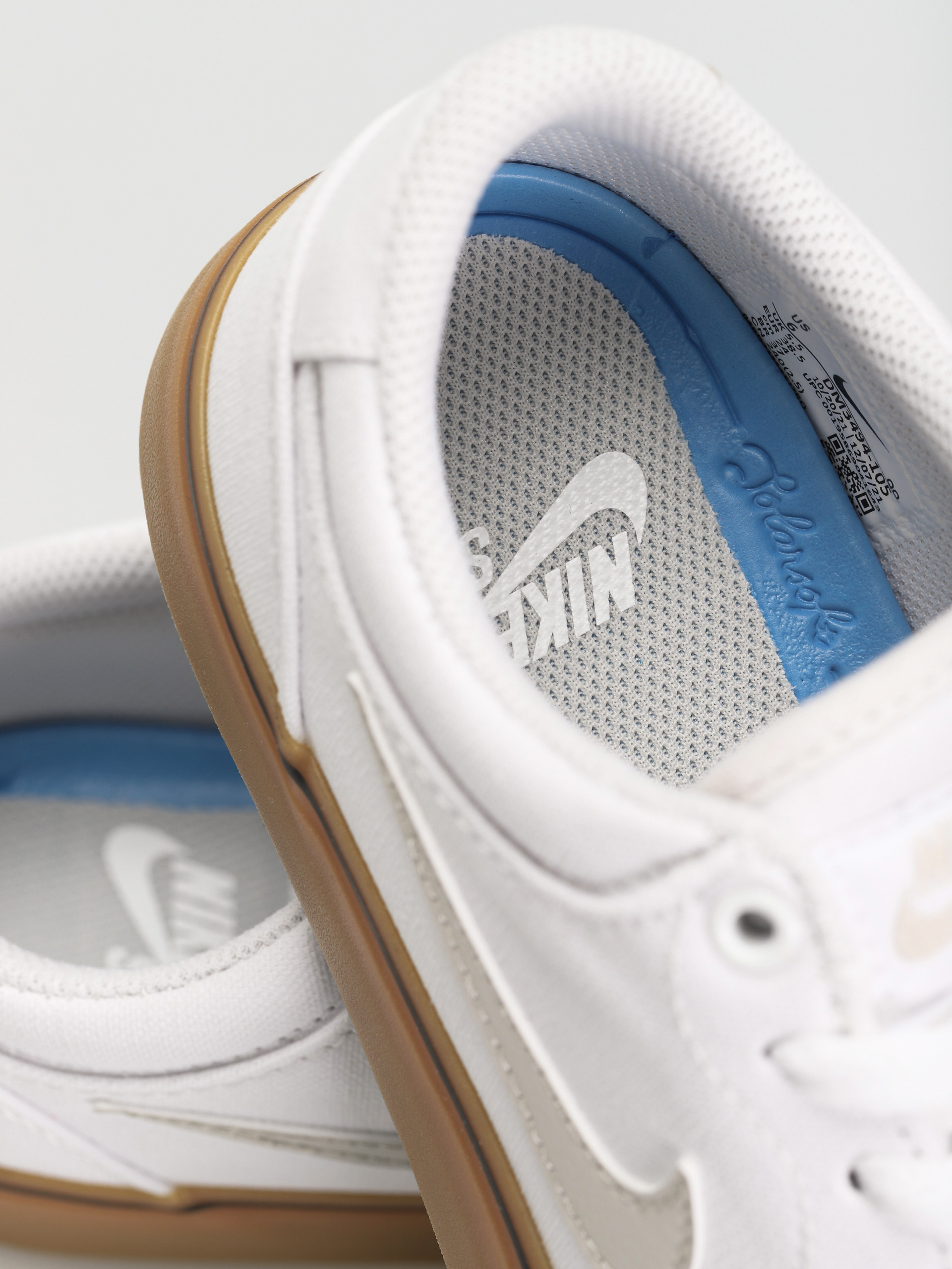 Nike SB Chron 2 Canvas Shoes (white/light bone white gum light brown)