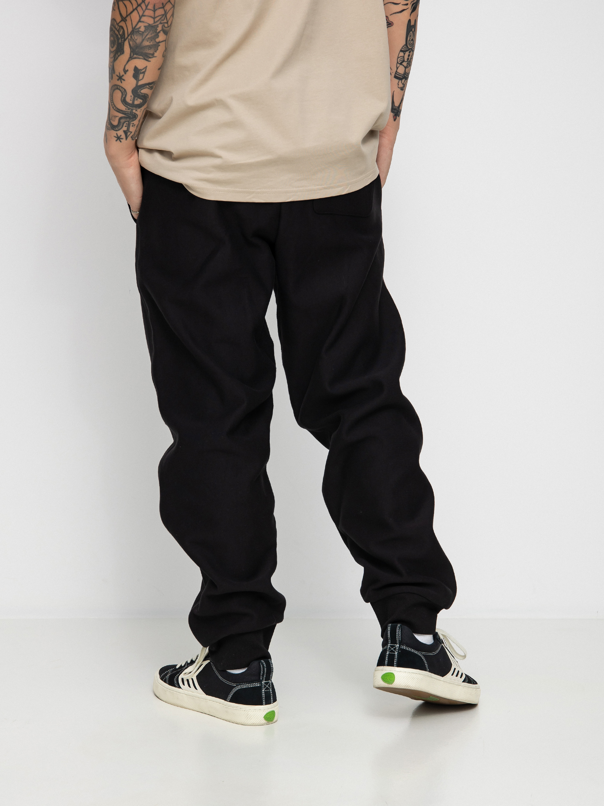 Carhartt WIP American Script Jogging Pants (black)