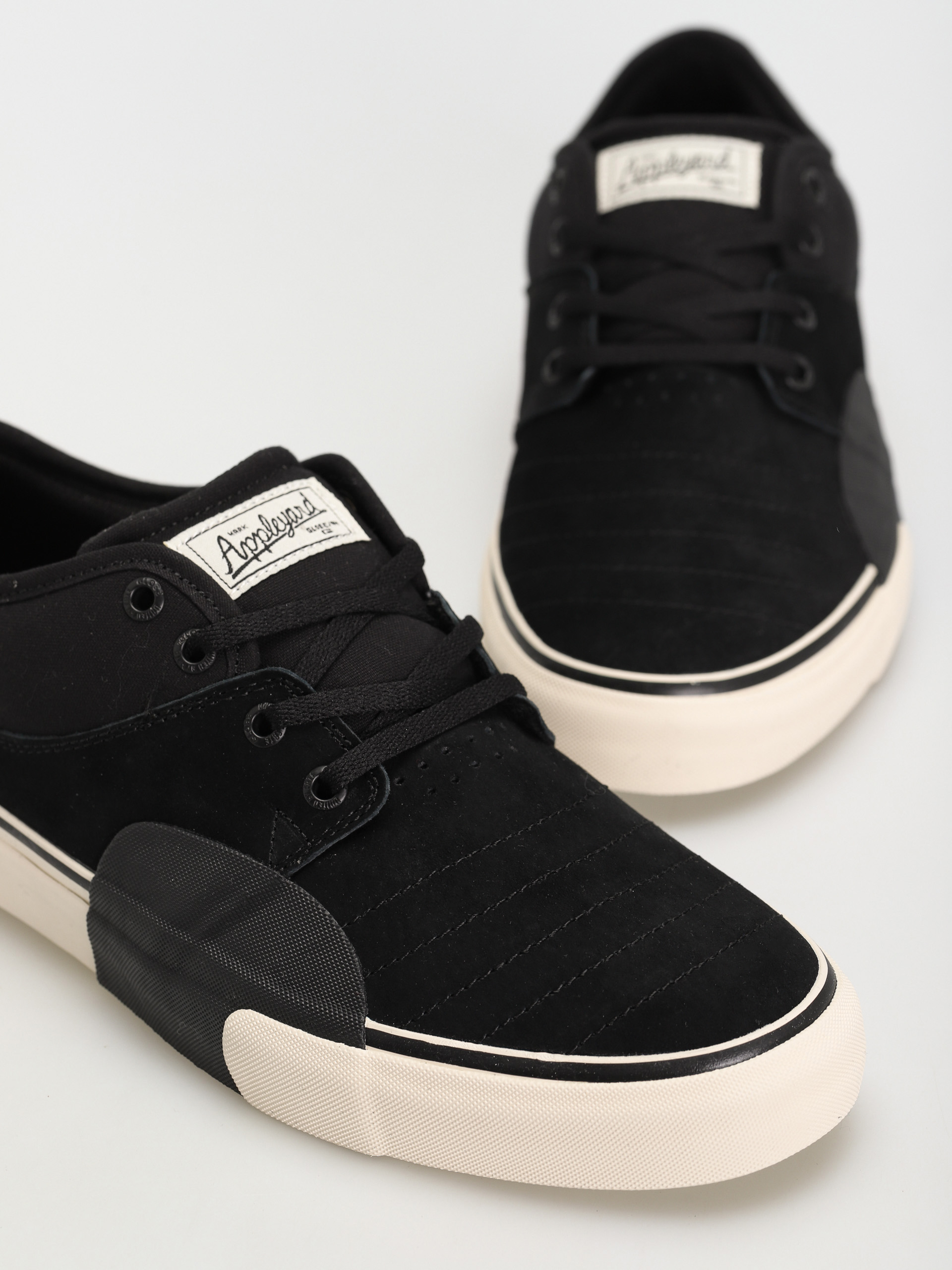 Globe Mahalo Plus Shoes (black/antique) 