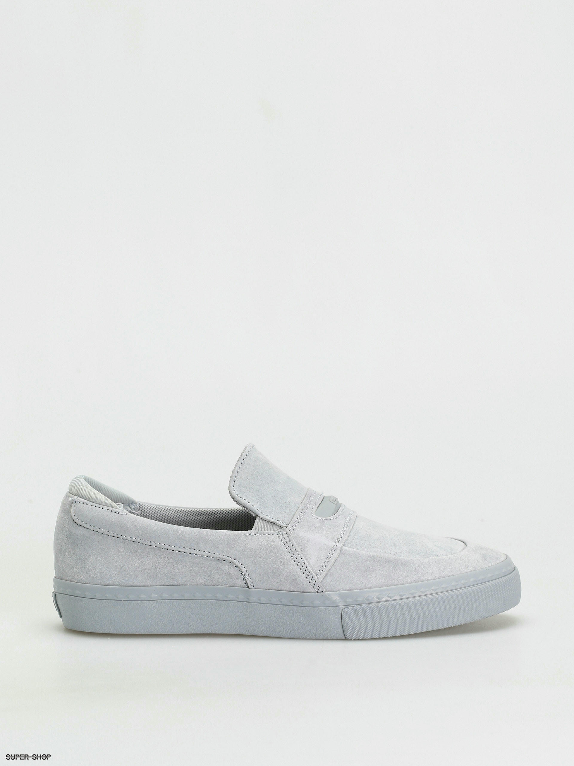 globe slip ons