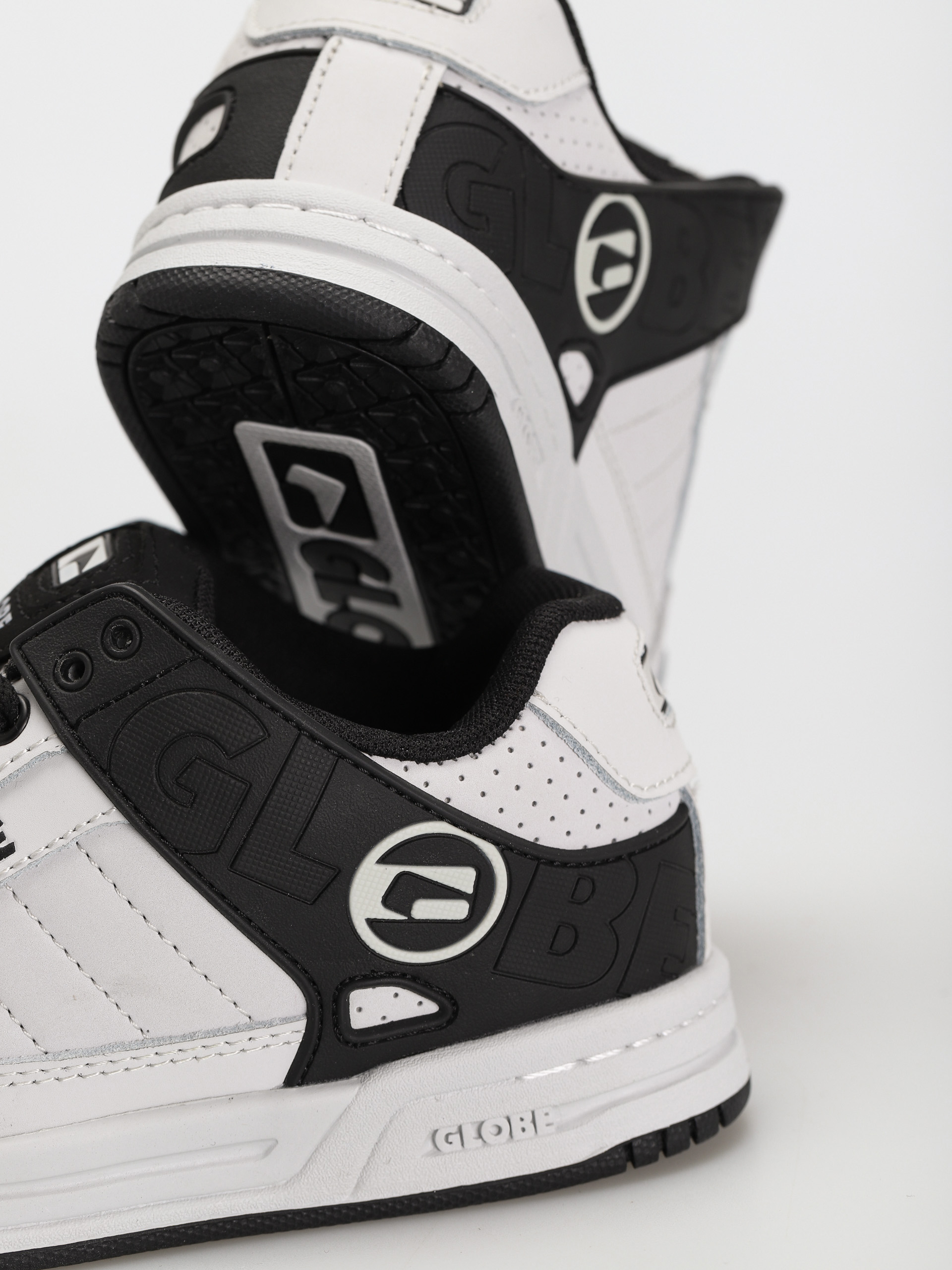 Globe Tilt JR Shoes (alloy/black)