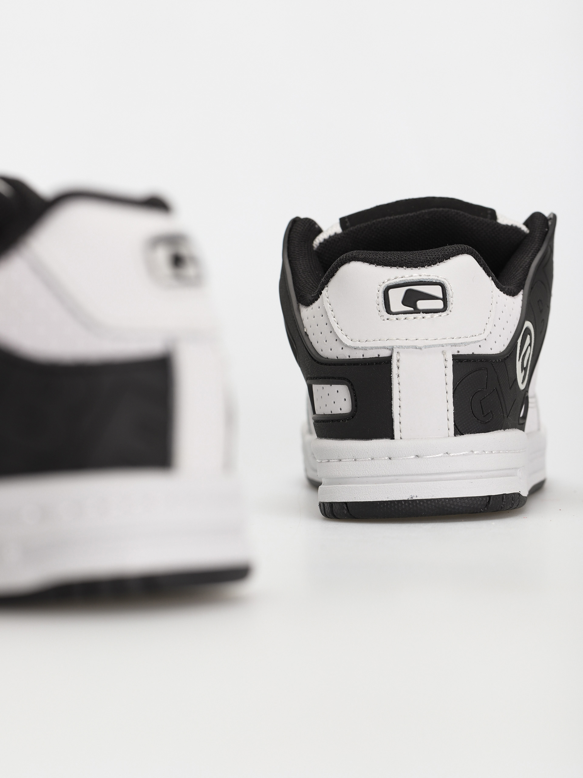 Globe Tilt JR Shoes (alloy/black)