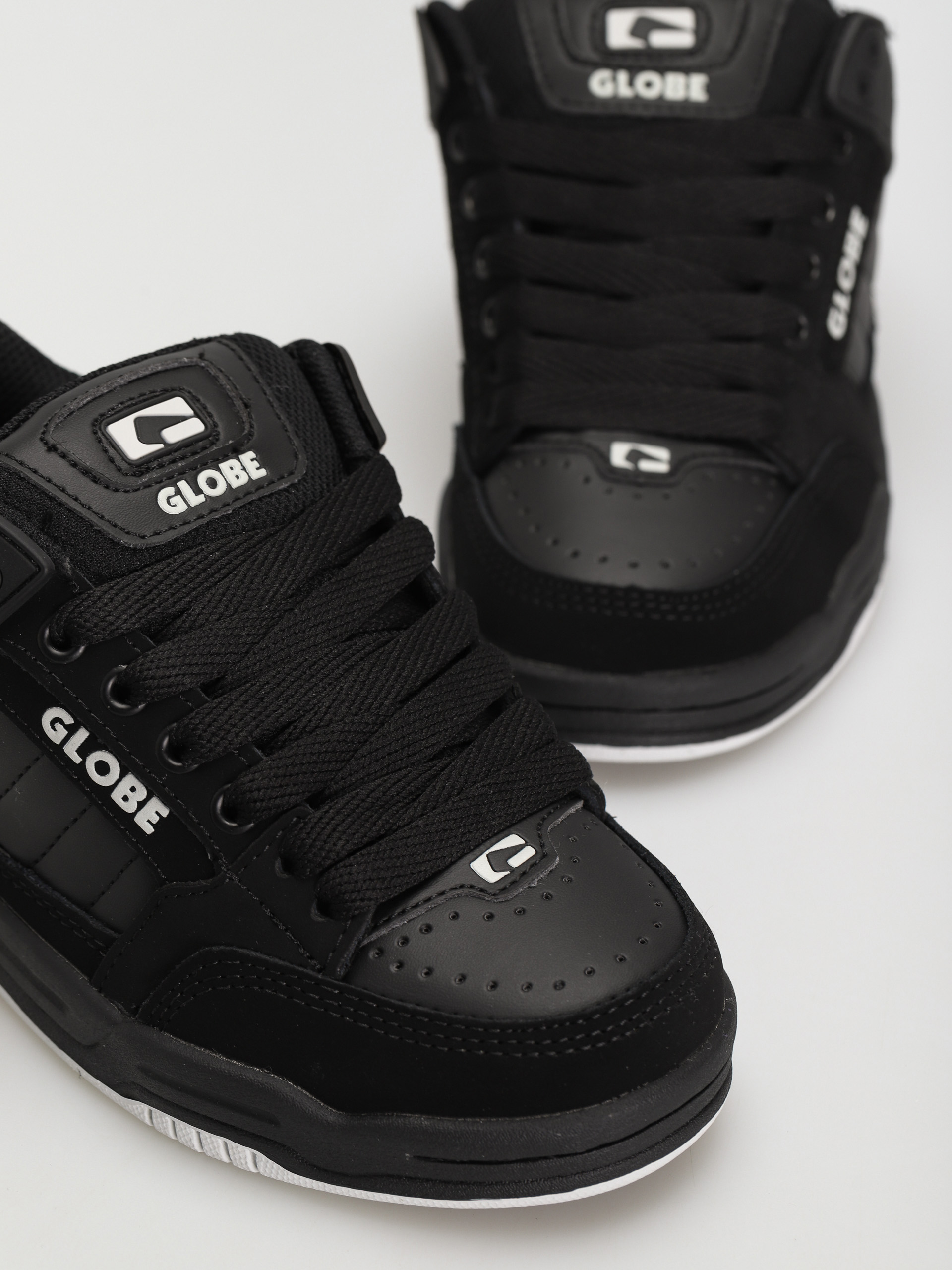 Globe Tilt JR Schuhe (black/oil)