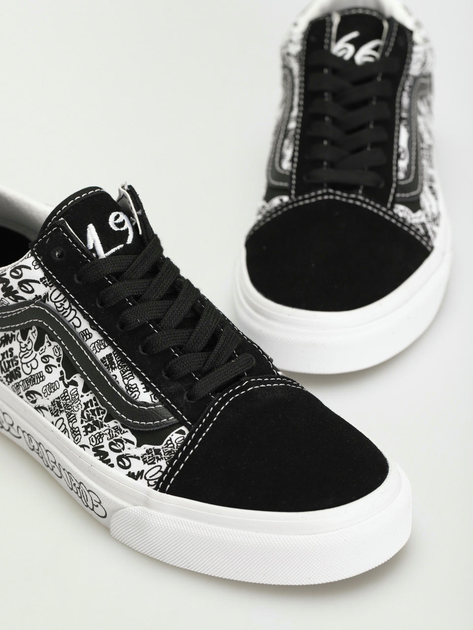 Vans Old Skool Shoes (graffiti/black/white)