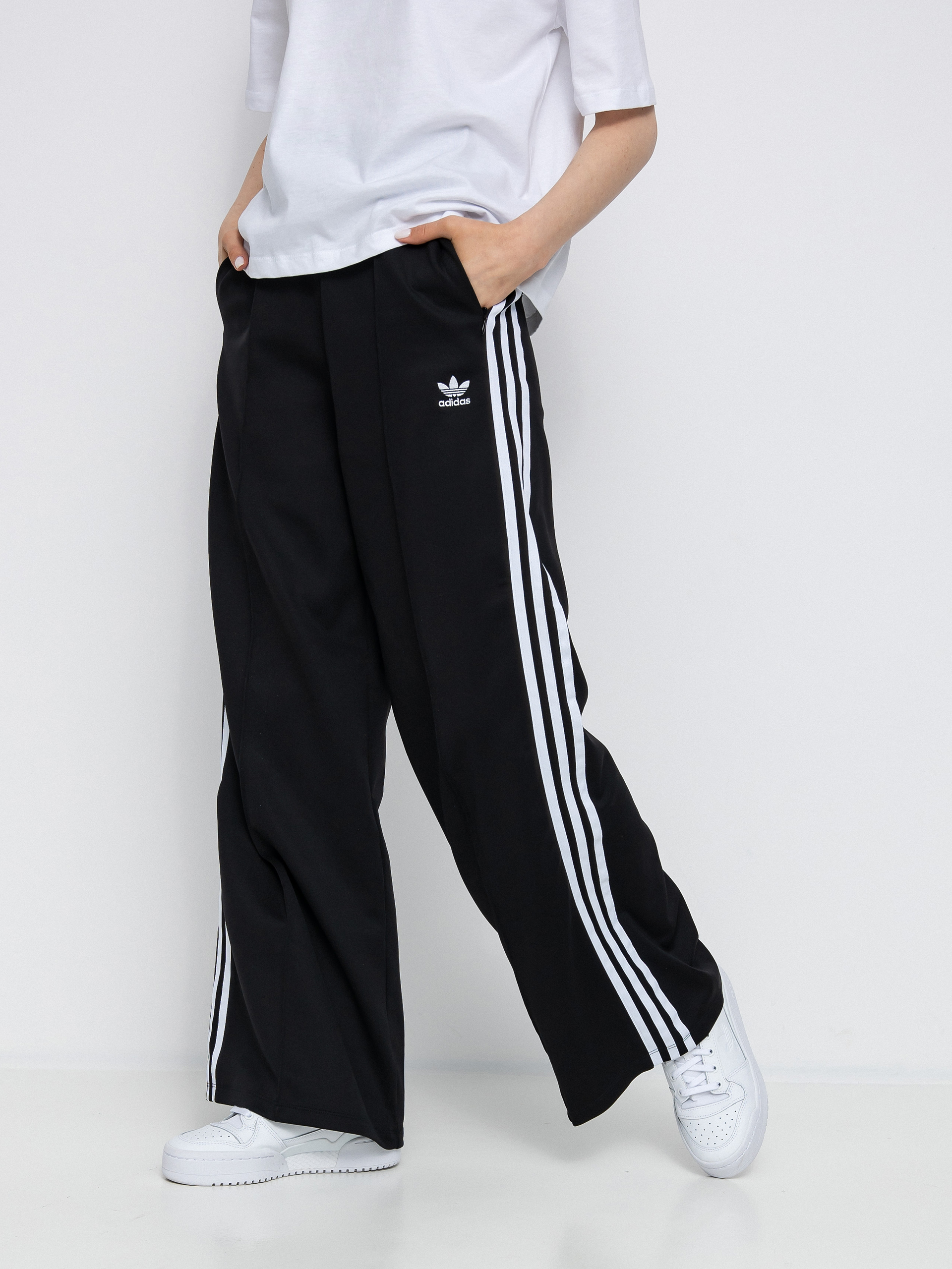 adidas Originals Relaxed Pants Wmn (black)