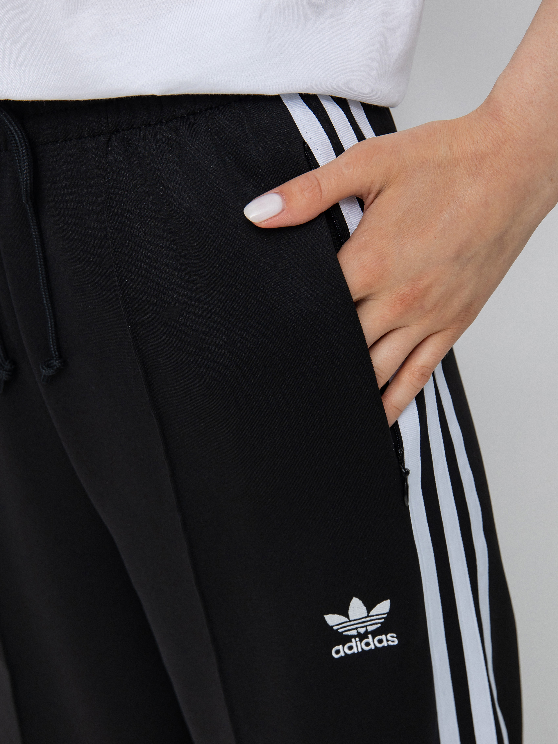adidas Originals Relaxed Pants Wmn (black)