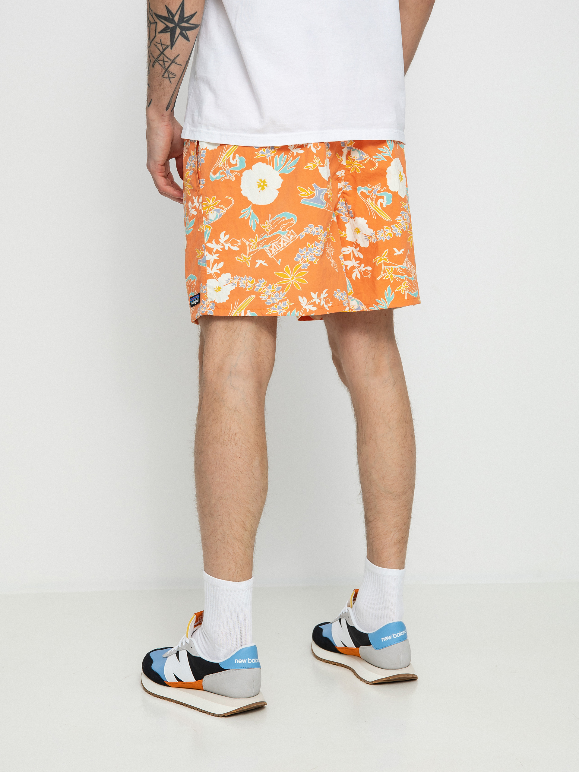 Patagonia Baggies Shorts 5 in Shorts (climb hike surf tigerlily orange)