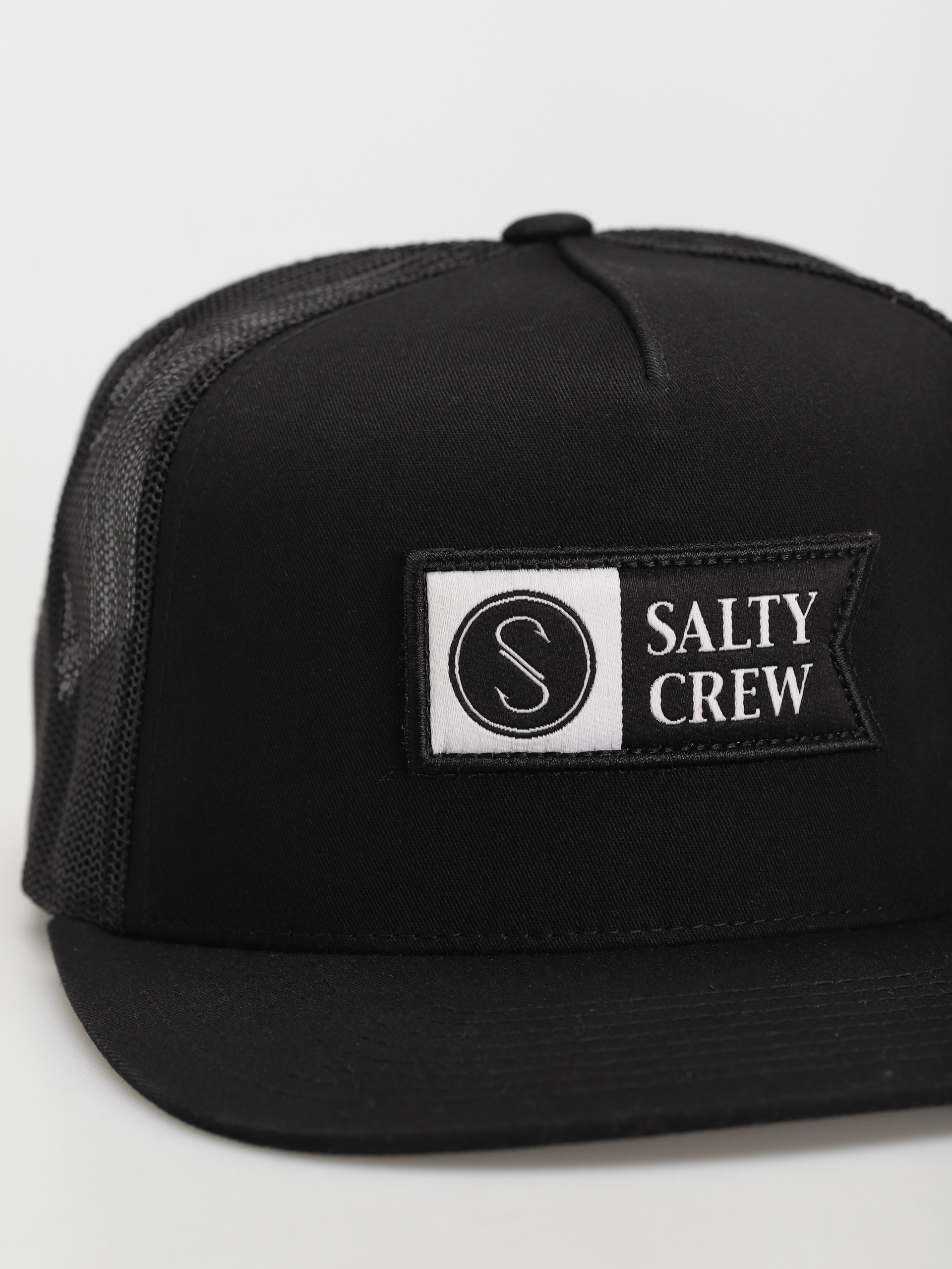 Salty Crew Alpha Twill Trucker Cap (black)