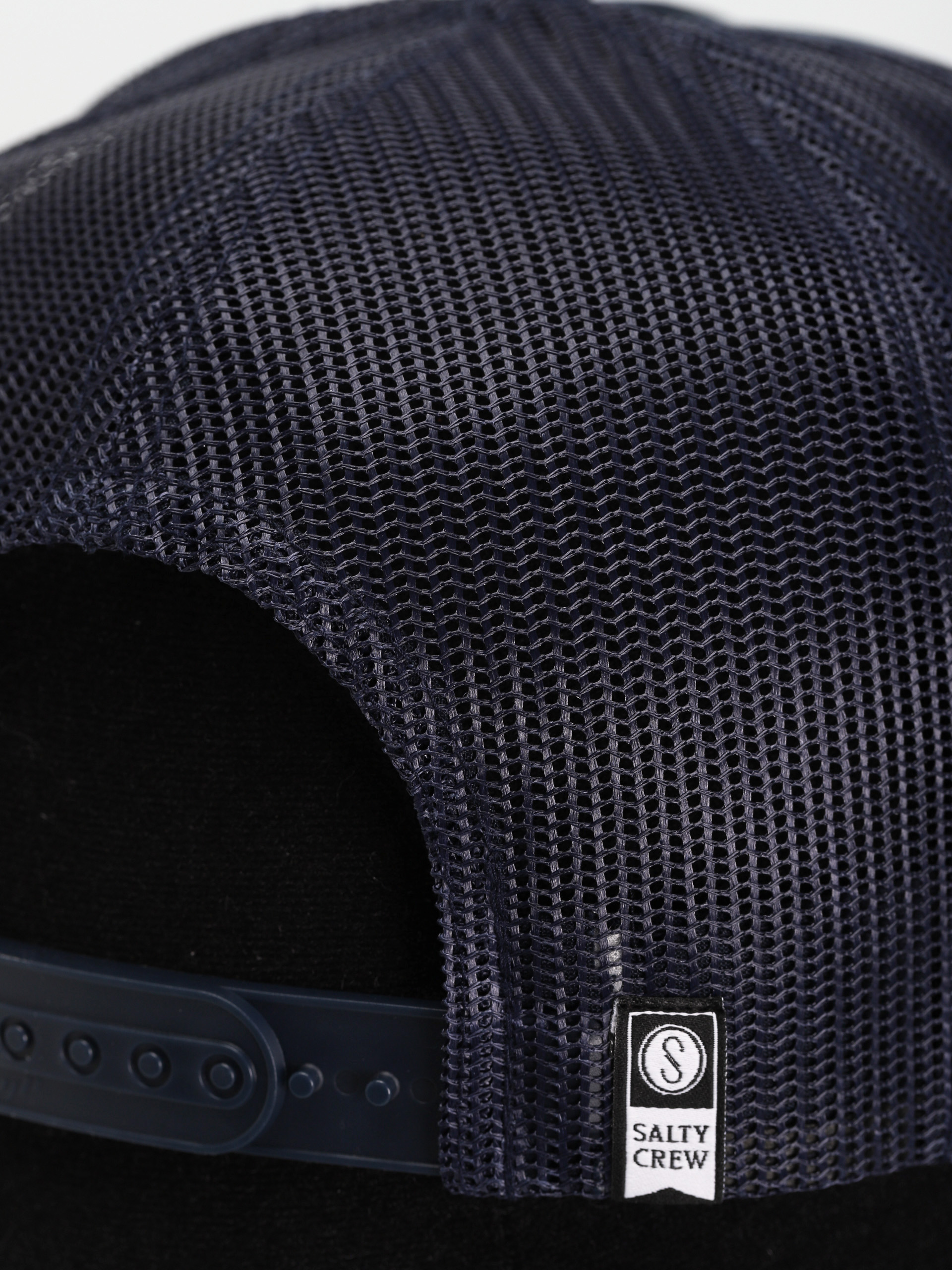 Salty Crew Stealth Trucker Cap (navy)