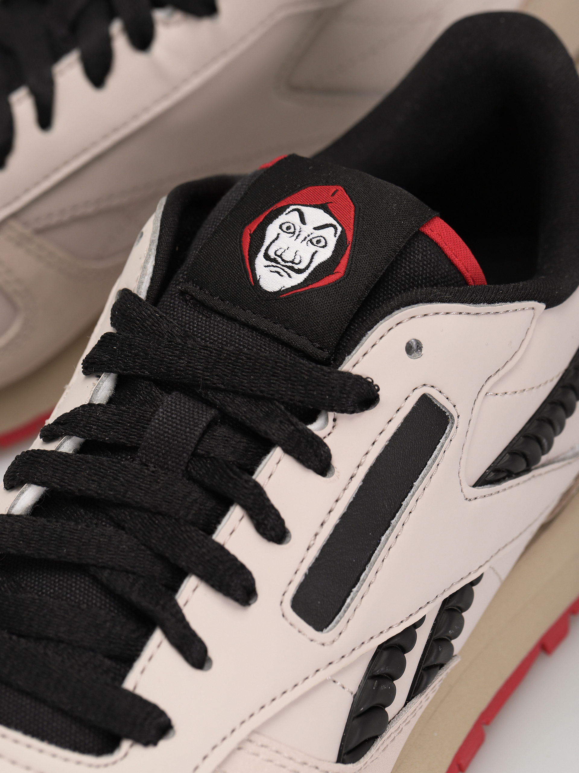 Reebok Classic Leather Schuhe (moowht/pebble/vecred)