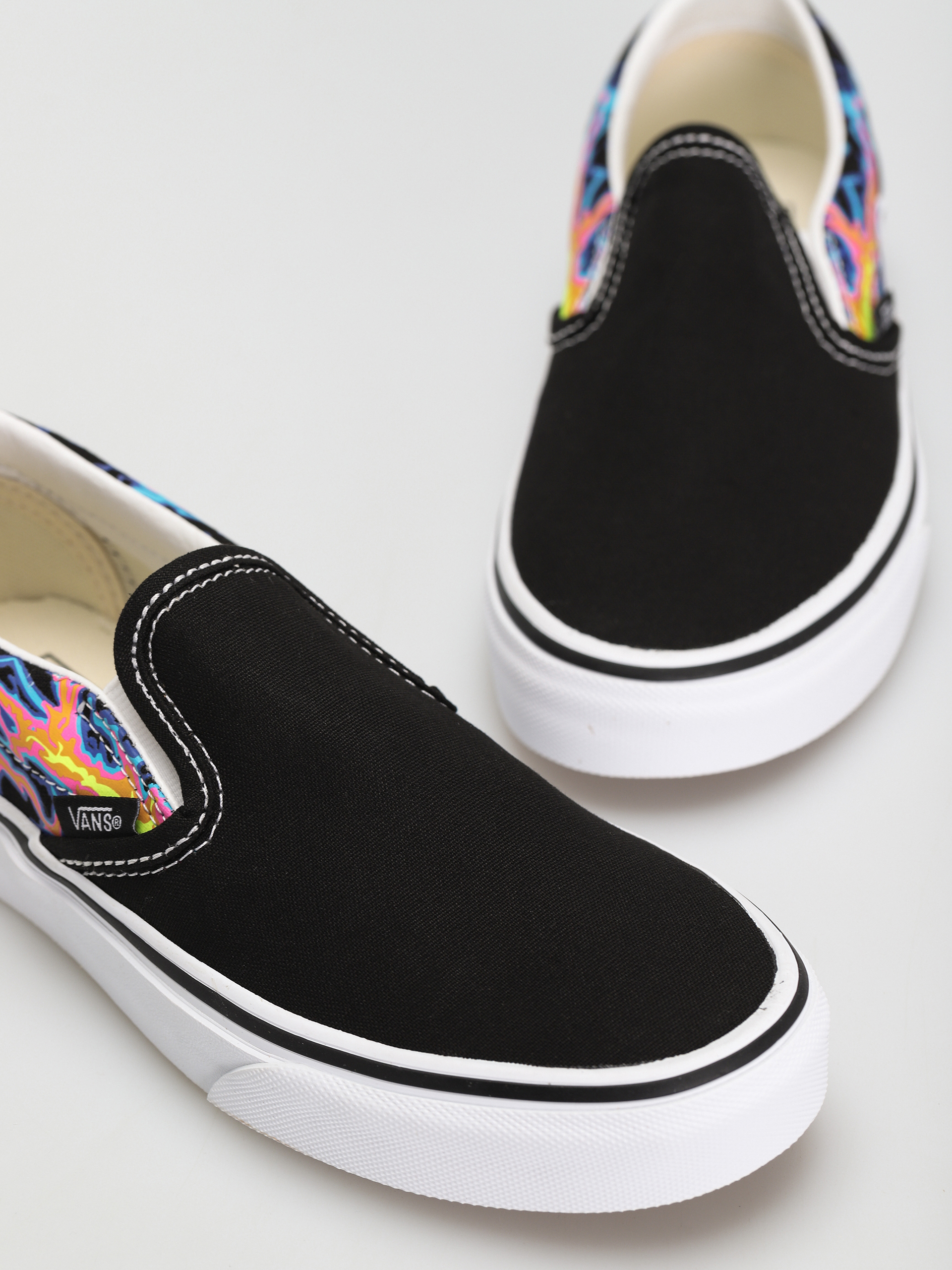 Vans Classic Slip On Schuhe (electric flame/black/true white)