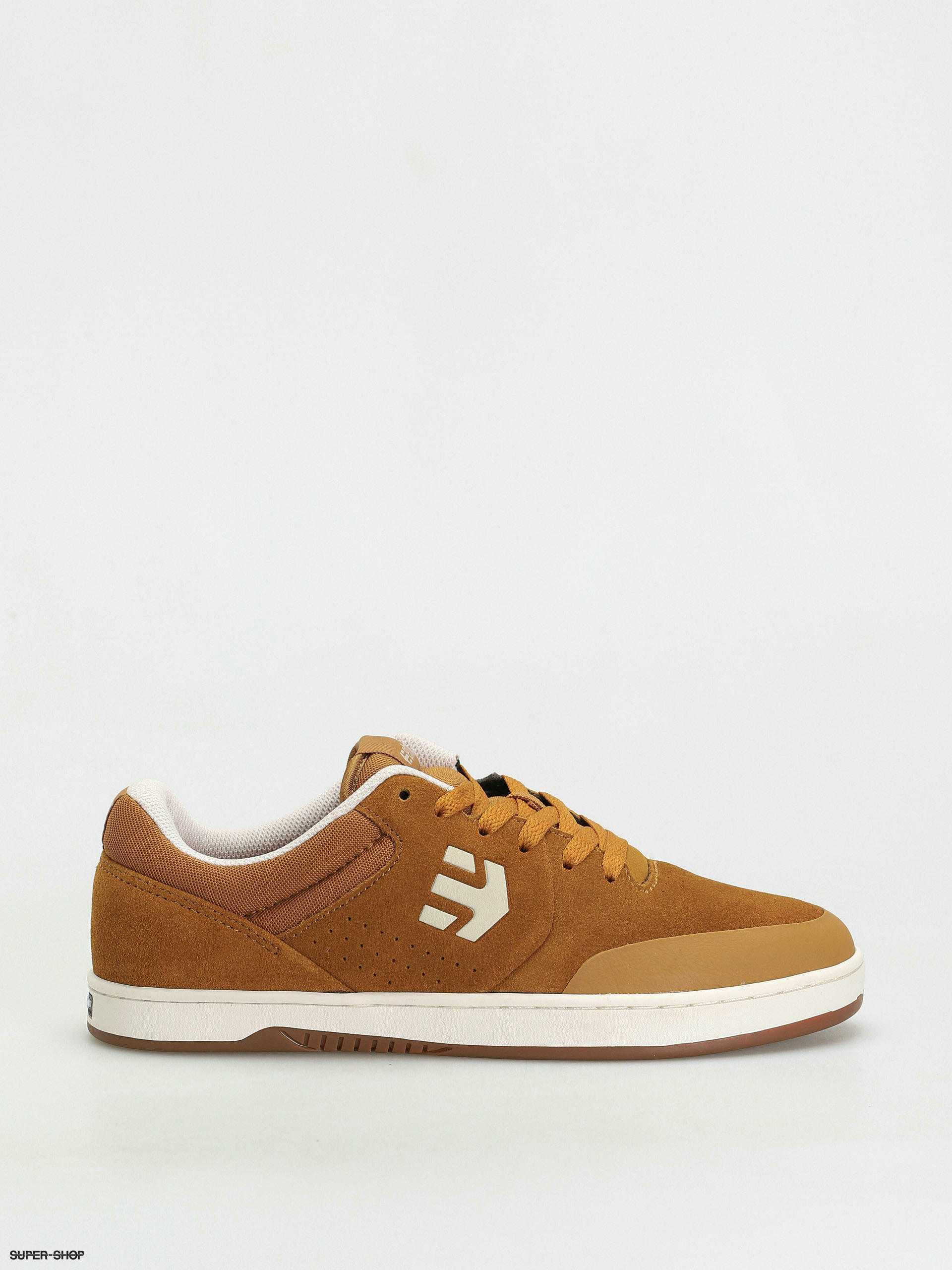 etnies suede shoes