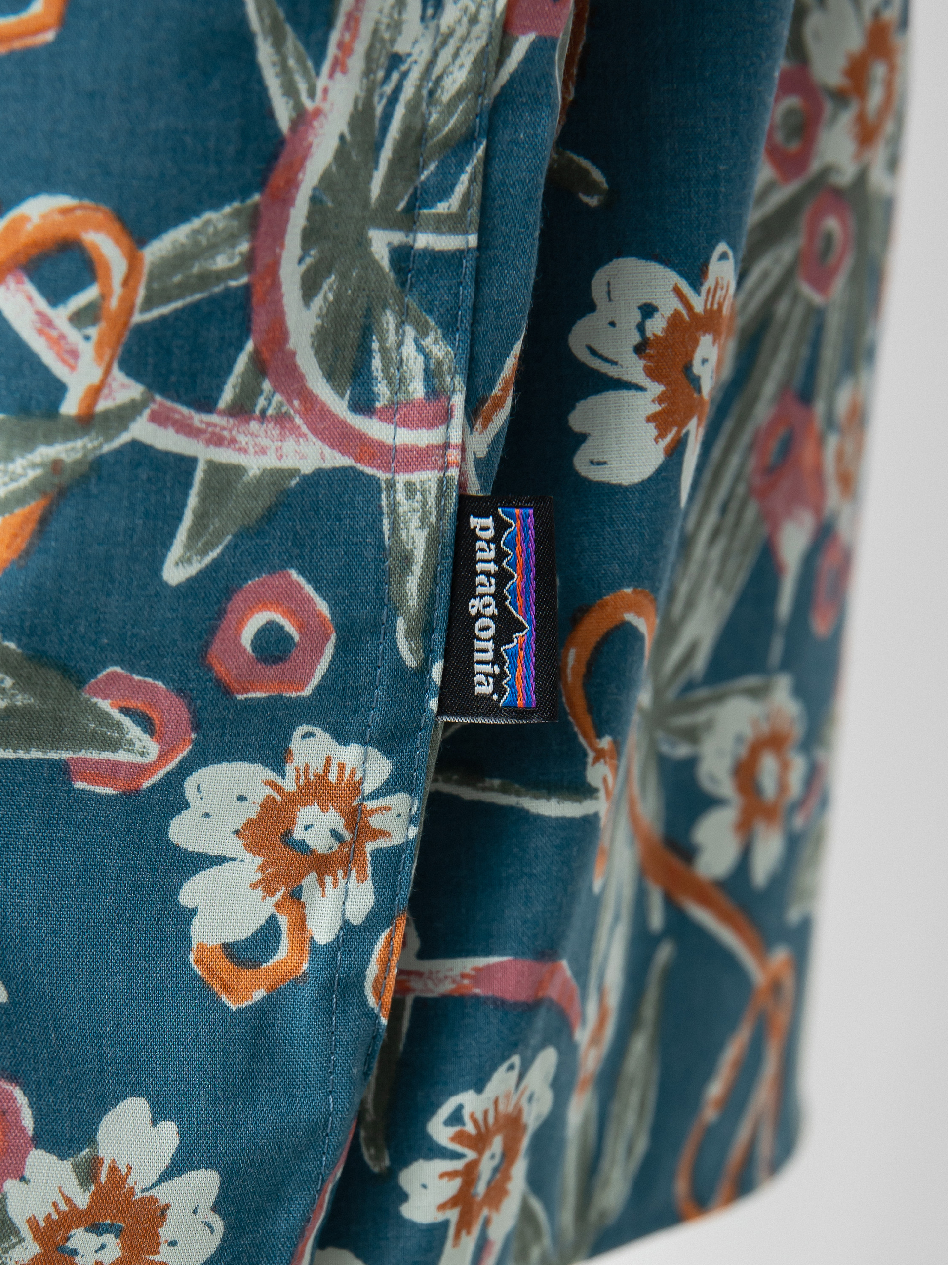 Patagonia Go To Shirt (dirt bags multi abalone blue)