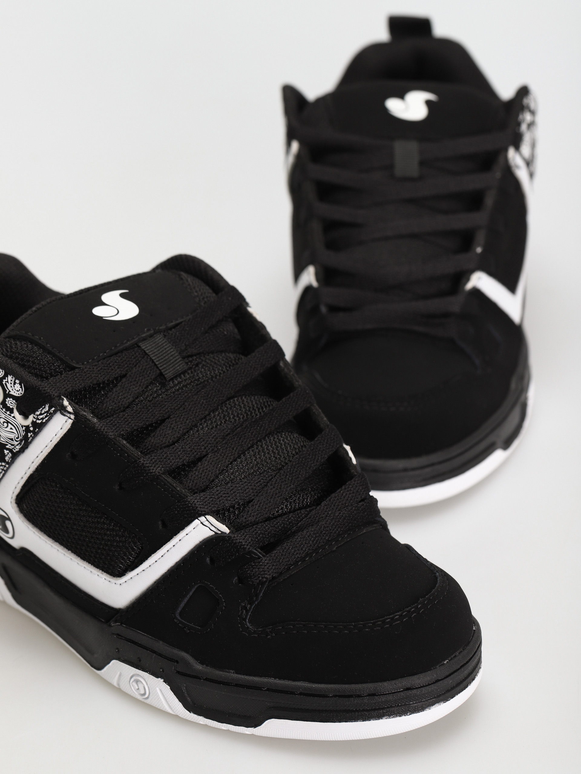 DVS Gambol Shoes (black white)