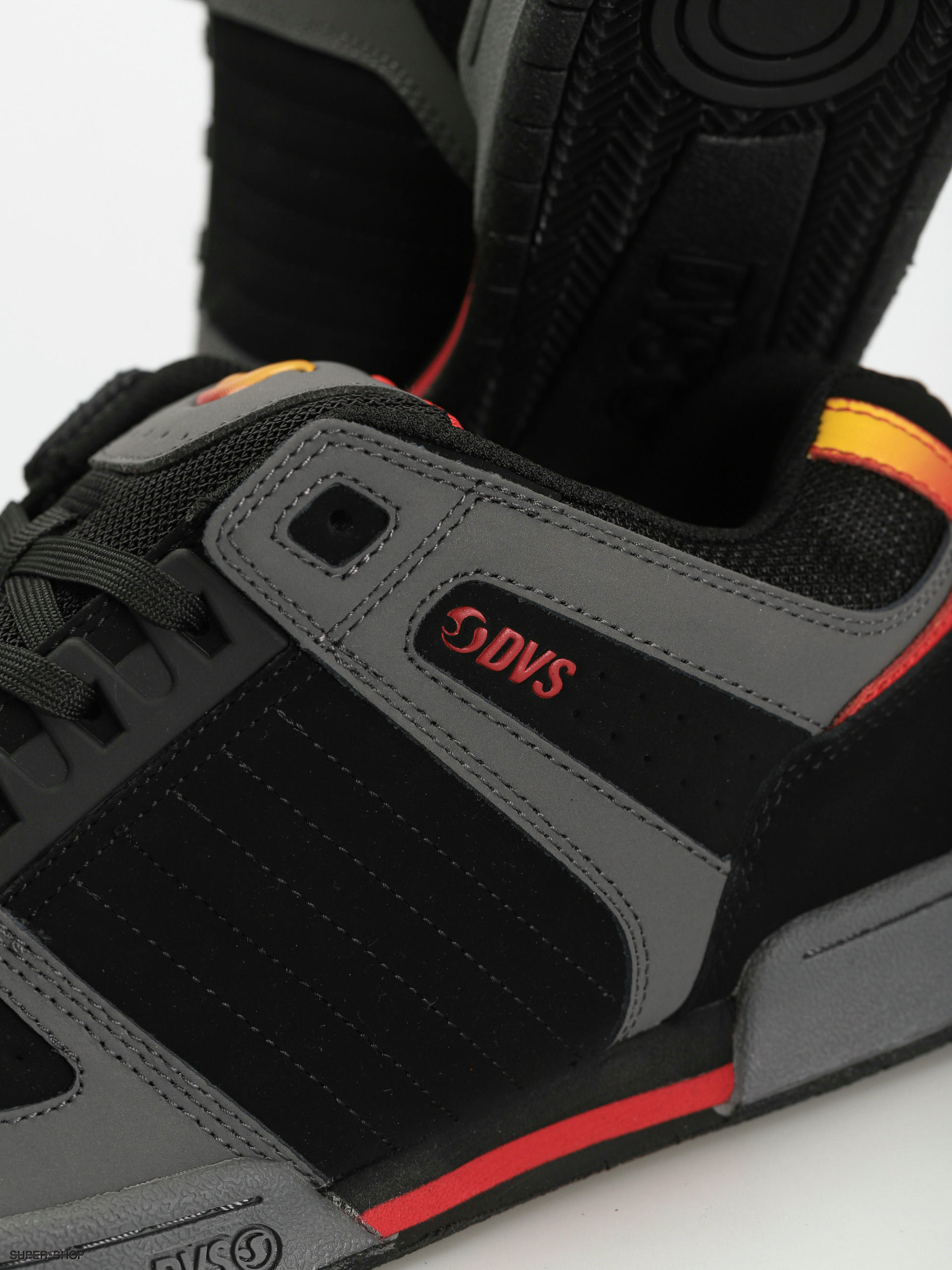 DVS Celsius Shoes (charcoal black red)