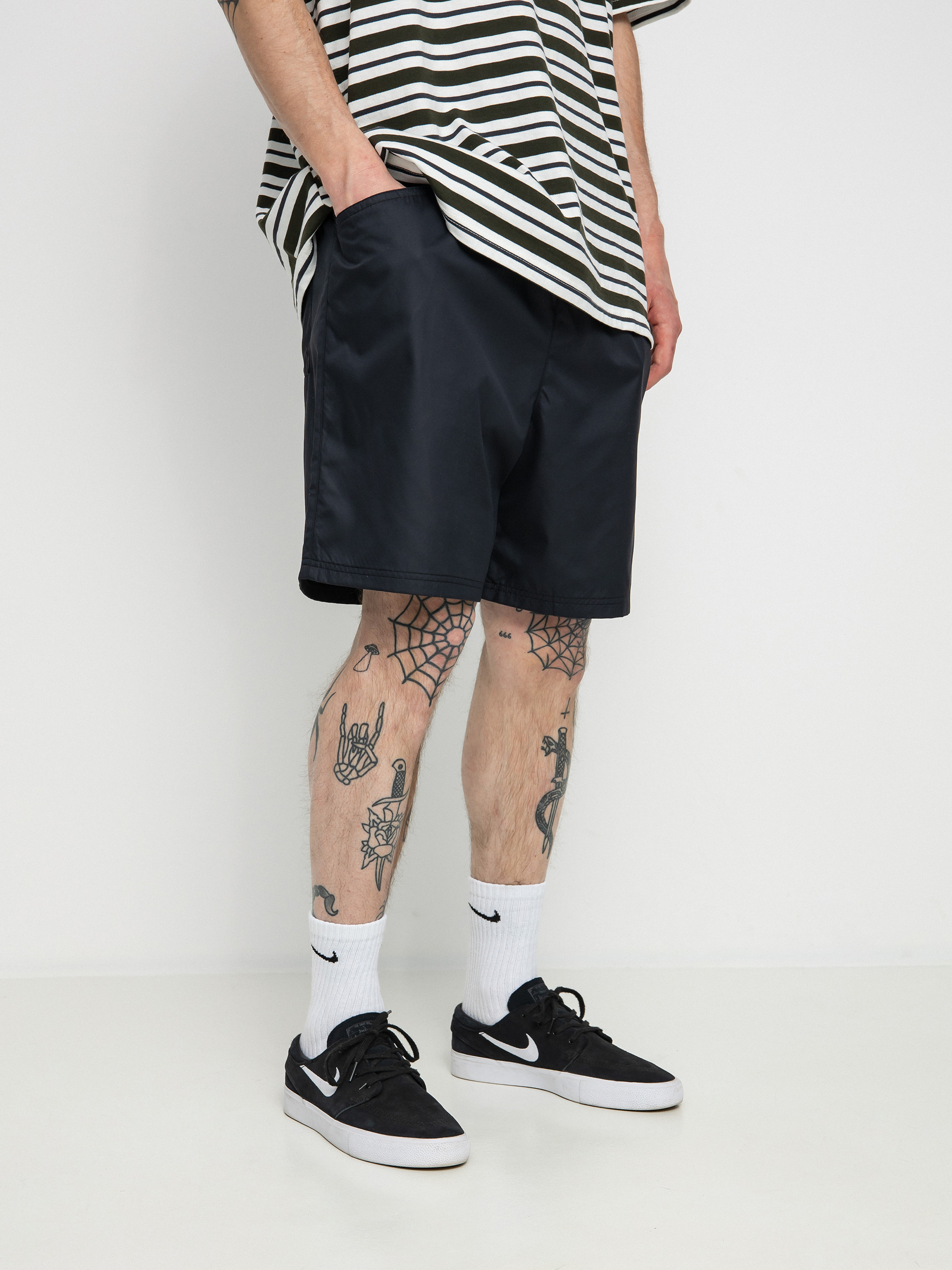 Nike SB Nvlty Chino Shorts (black/white)