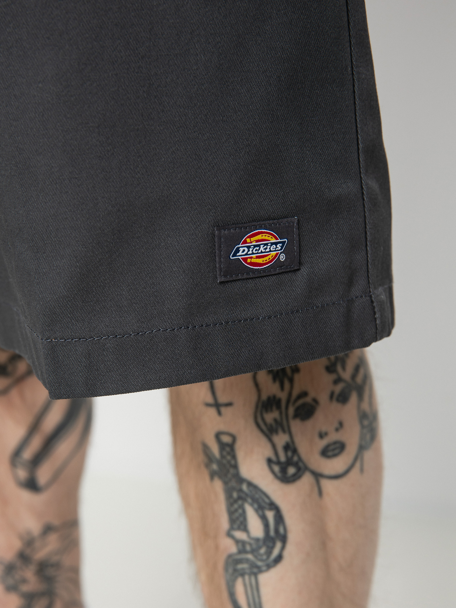 Dickies 13In Multi Pocket Shorts (charcoal grey)