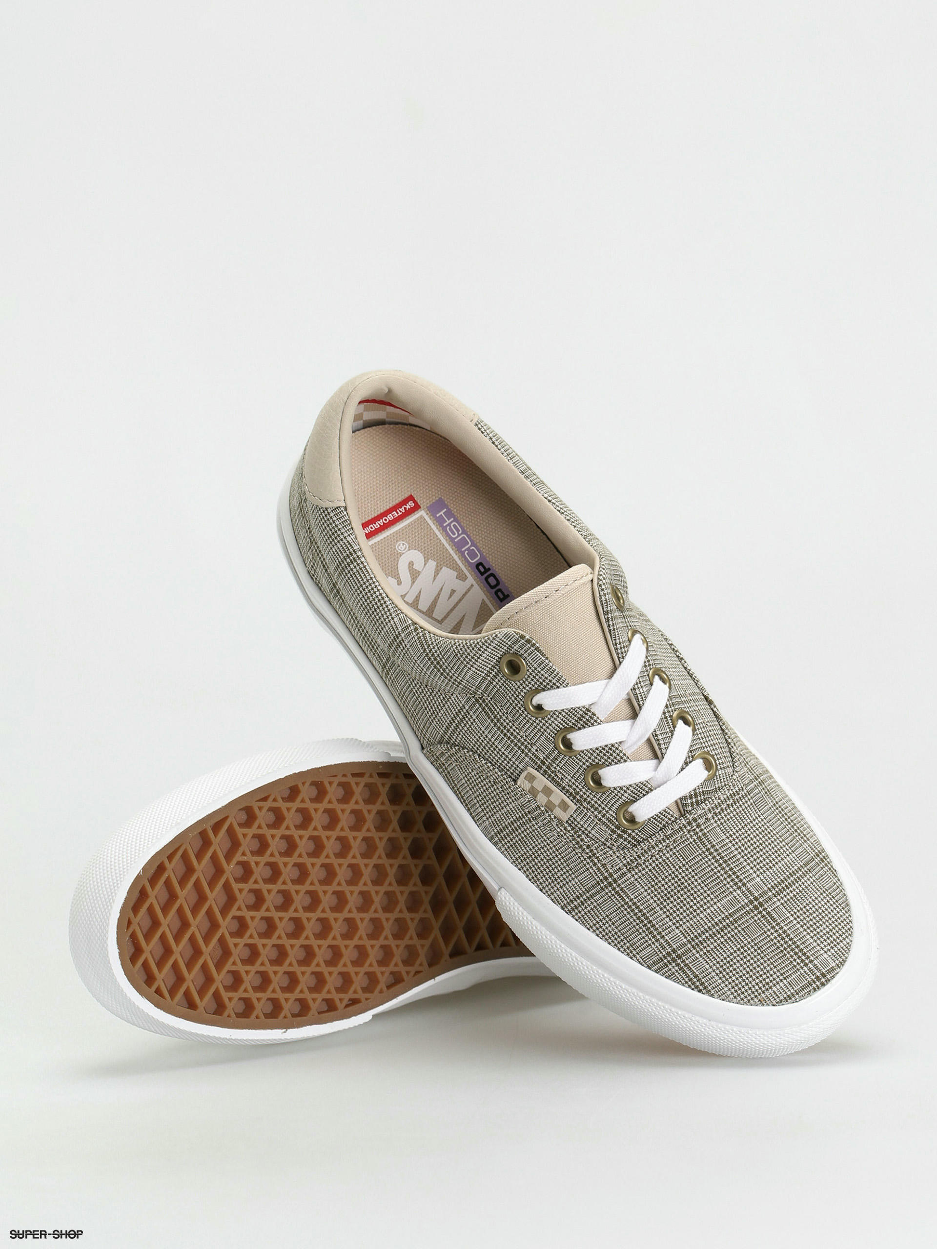 Vans unisex era skate on sale shoes