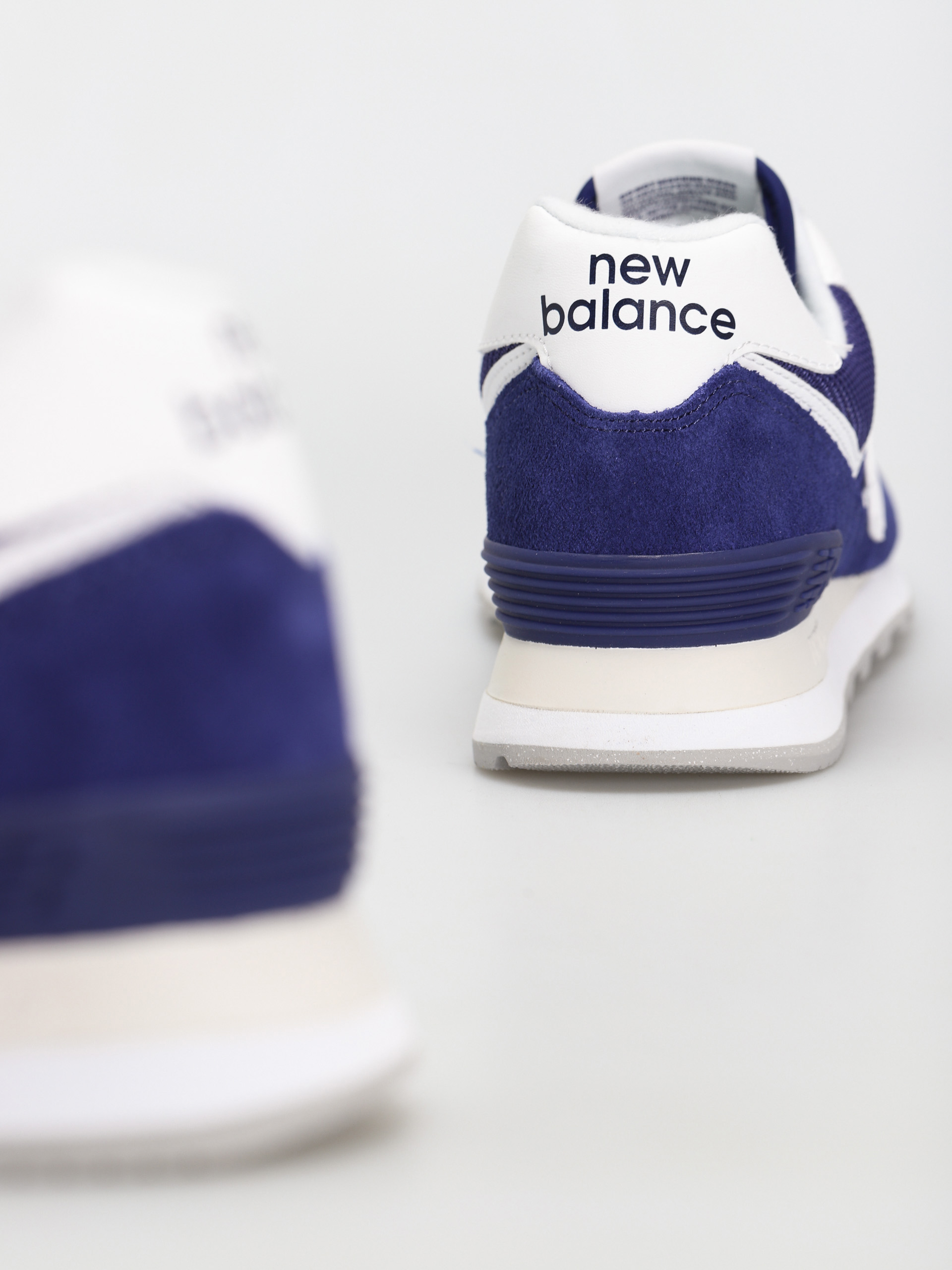 New Balance 574 Shoes (red)