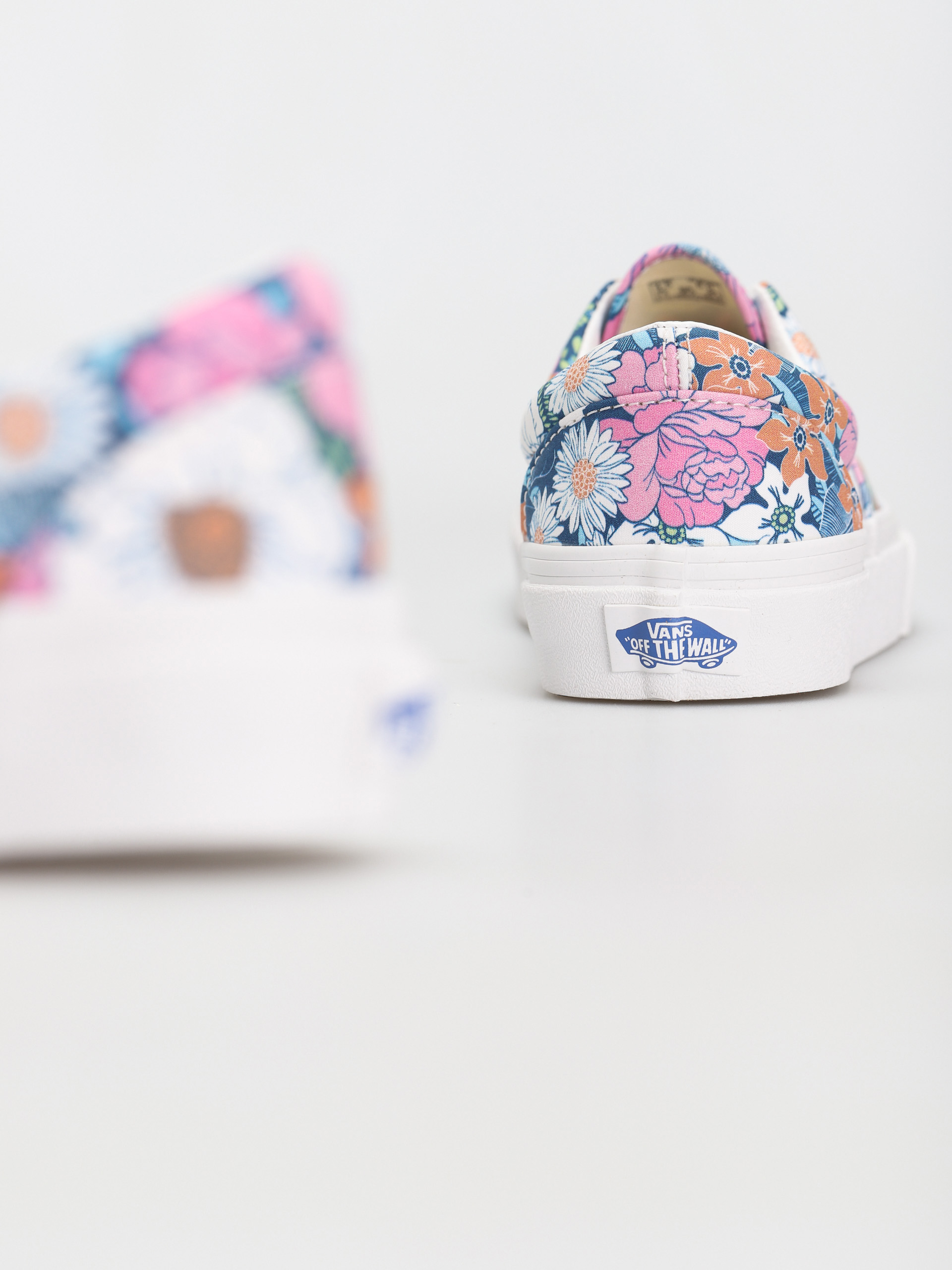 Vans Era Shoes (retro floral/multi/true white)