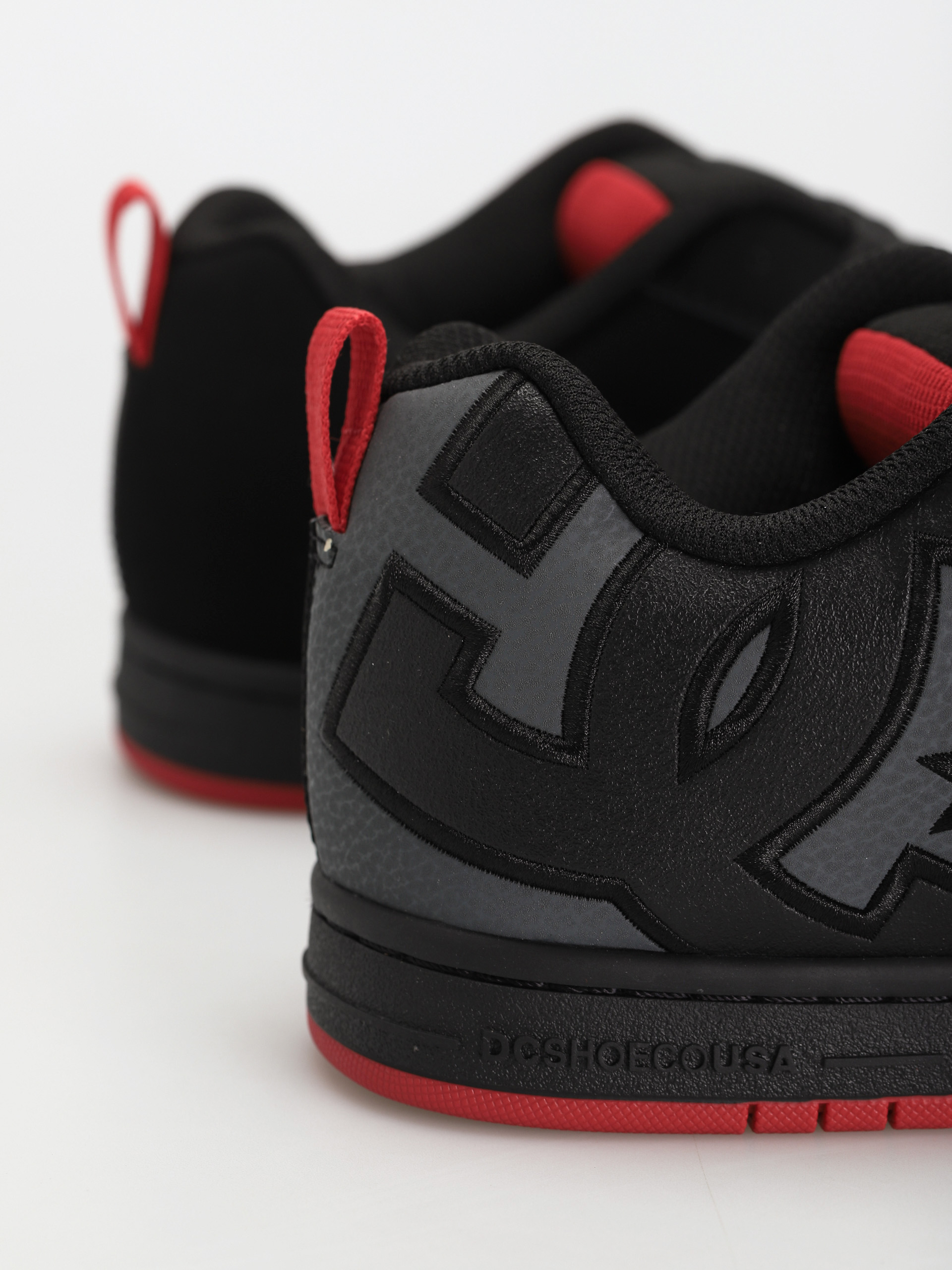 DC Court Graffik Sq Schuhe (black/grey/red)