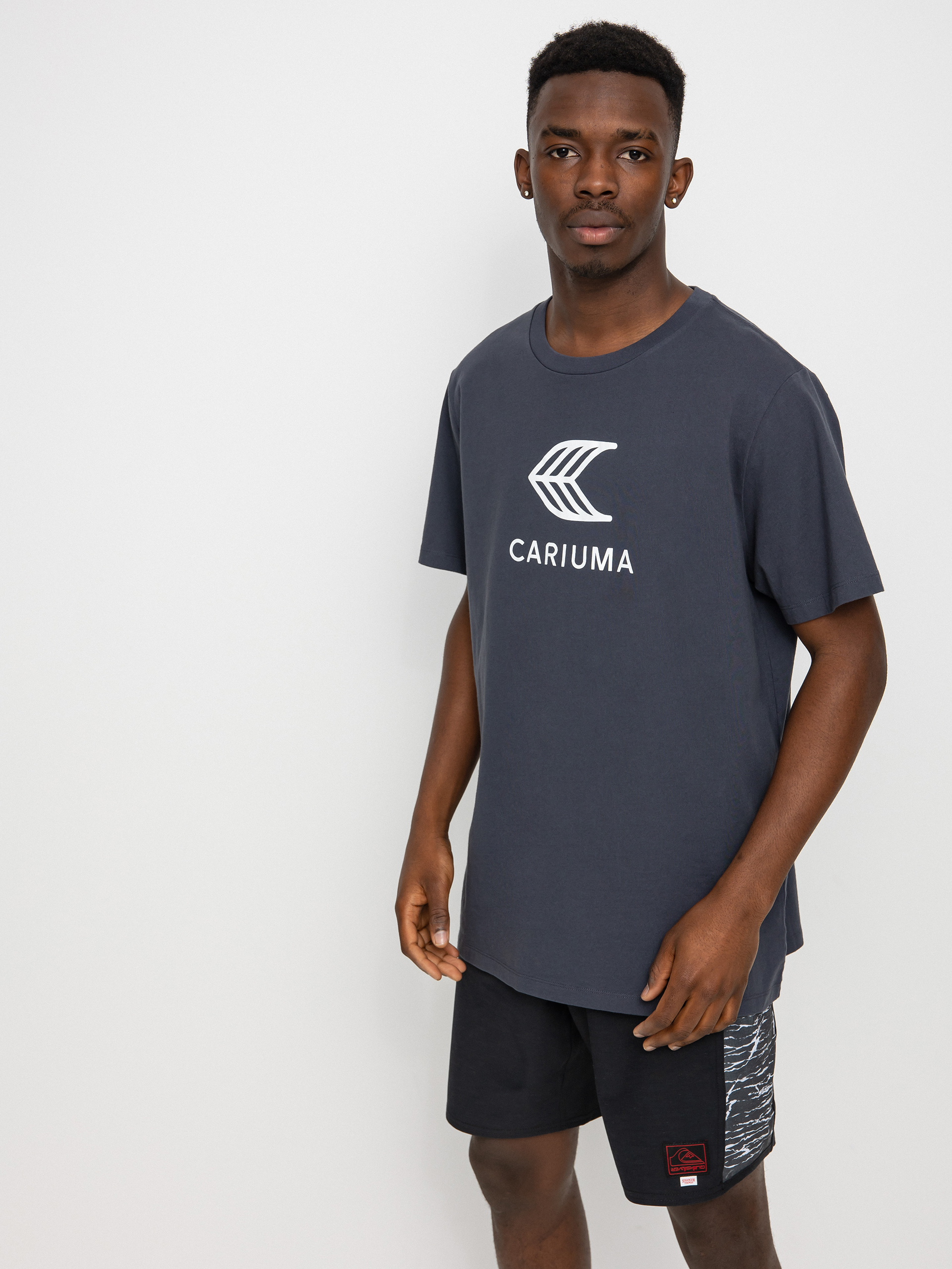 Cariuma Logo T-shirt (dark grey)