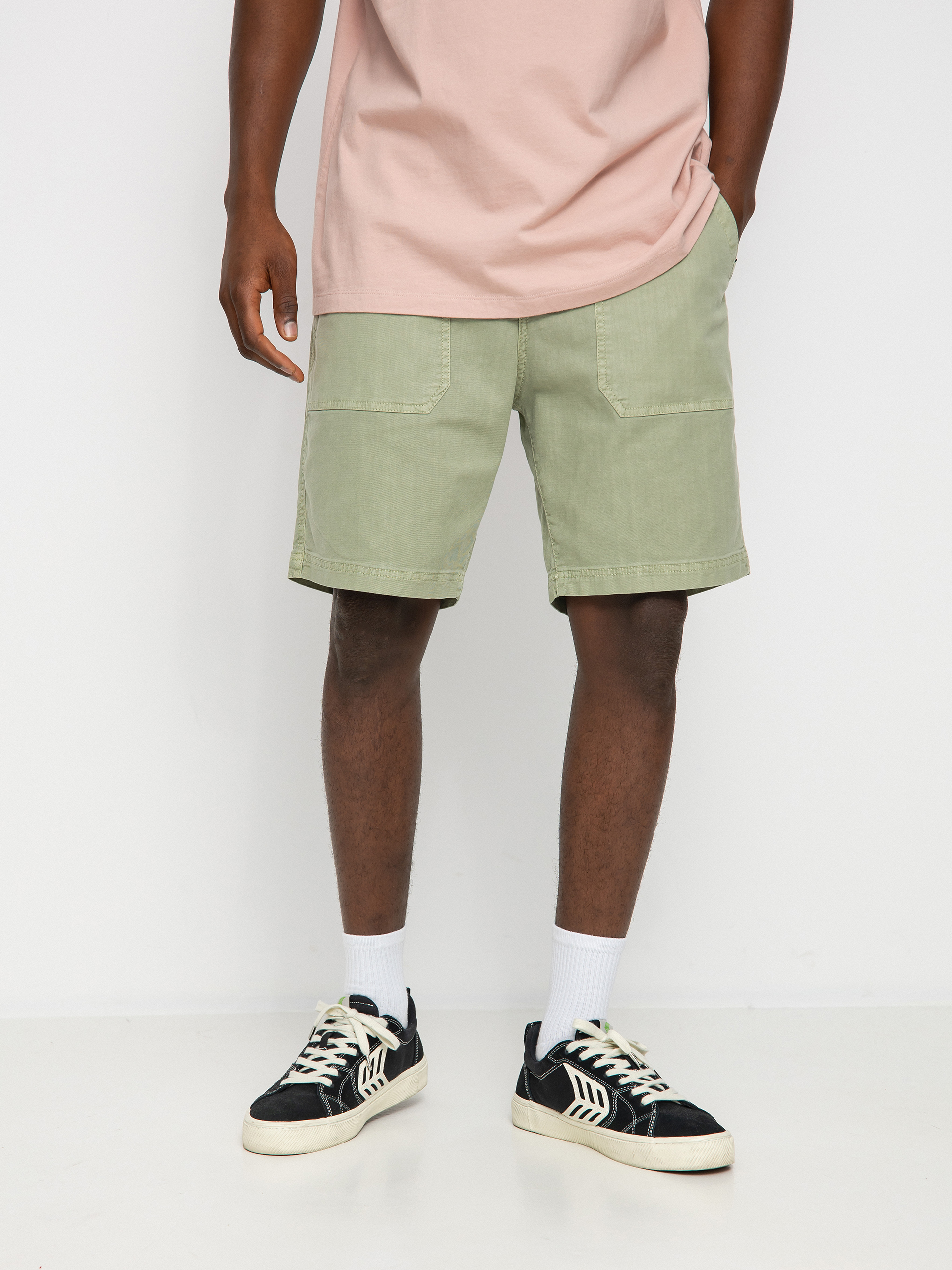 Quiksilver Natural Dye Fatigue Shorts (four leaf clover)