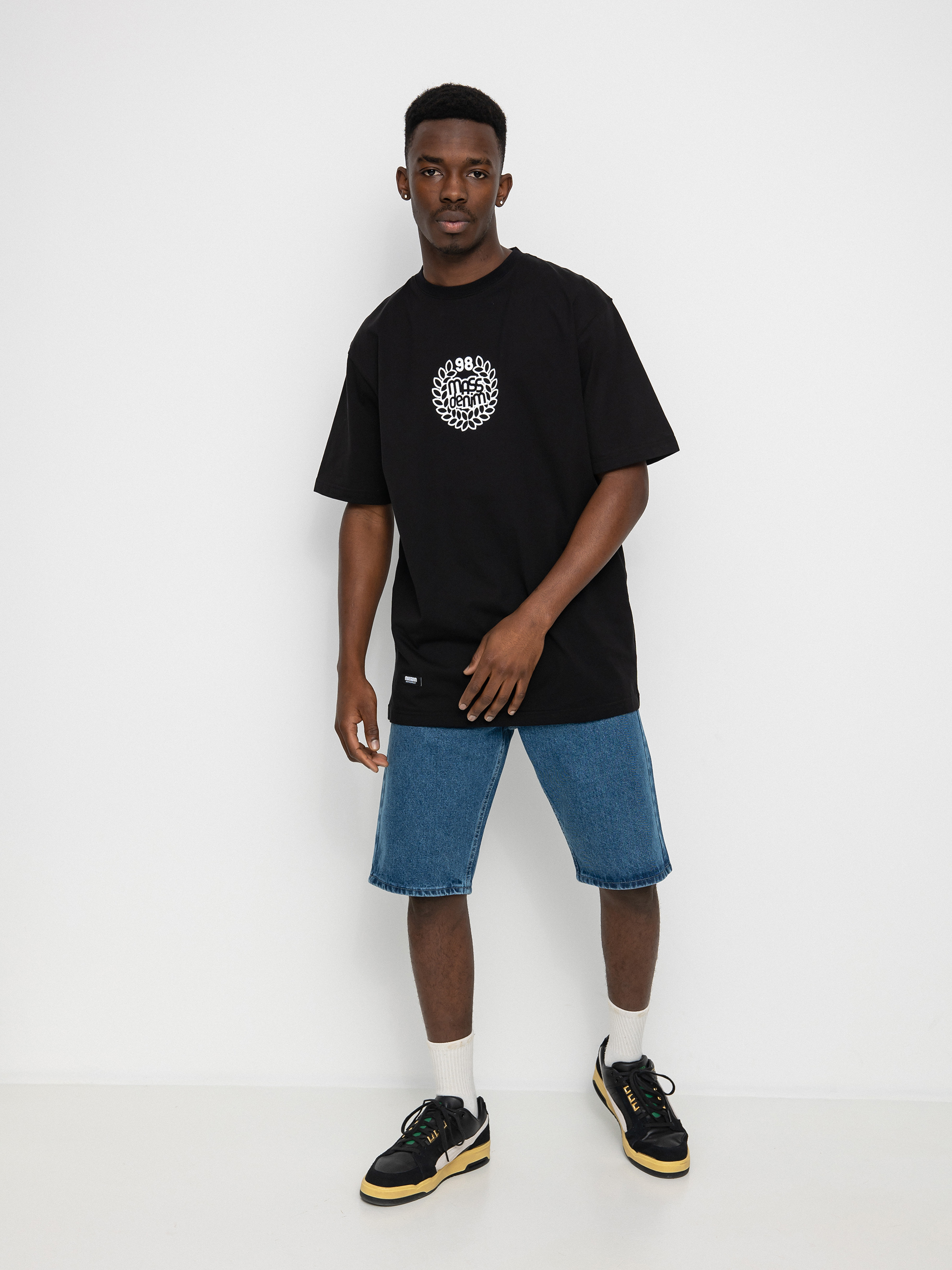 MassDnm Base T-shirt (black)