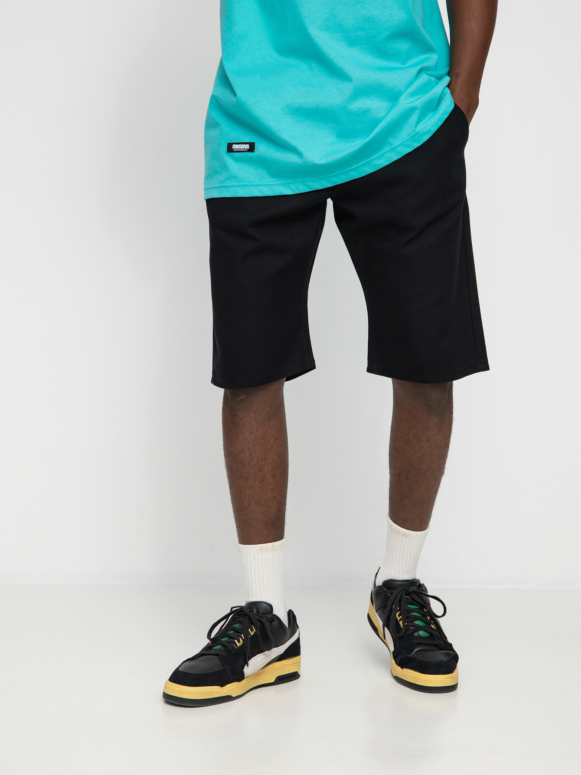 MassDnm Signatur Straight Fit Shorts (signature black)