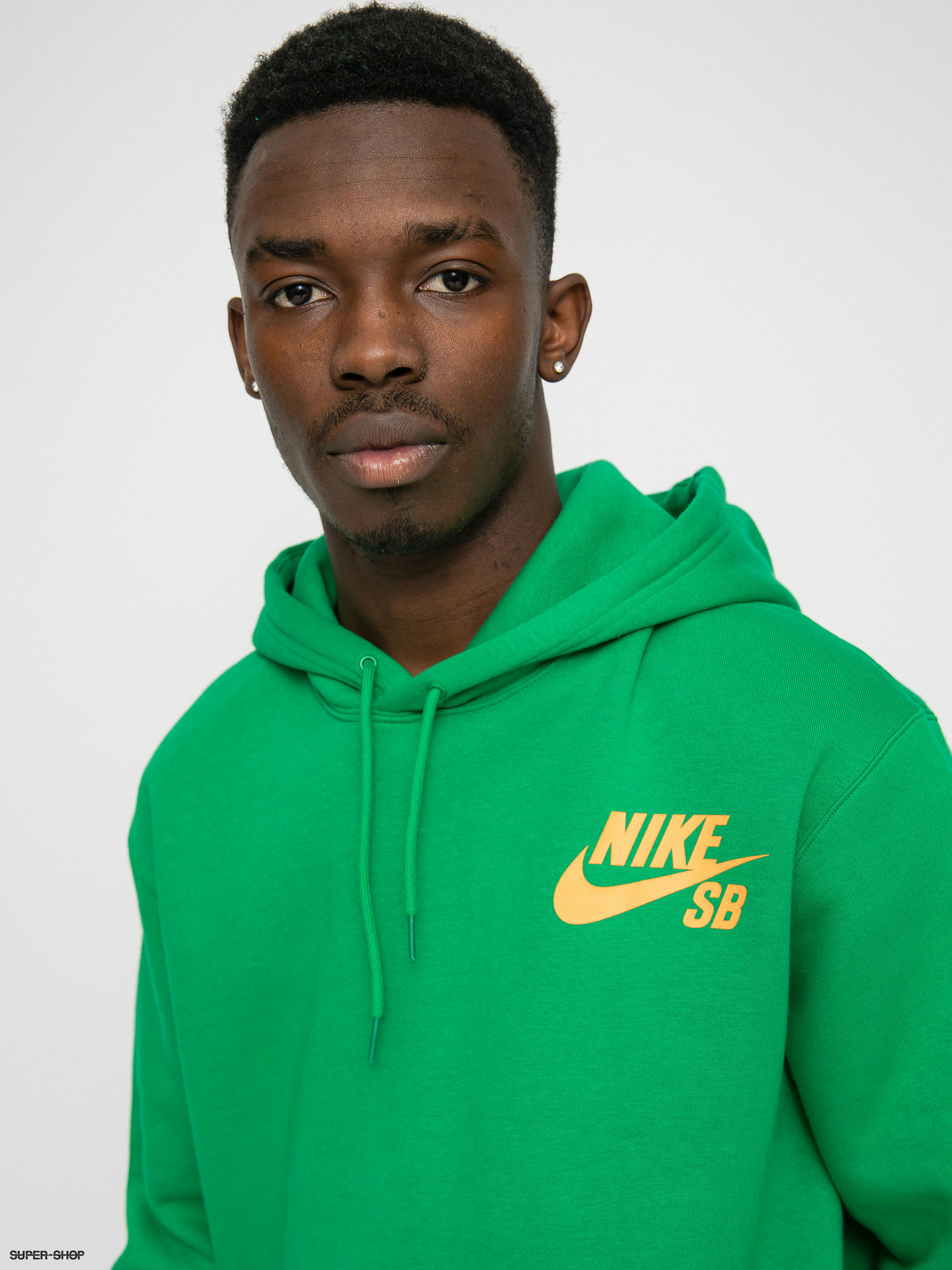 green jumper nike