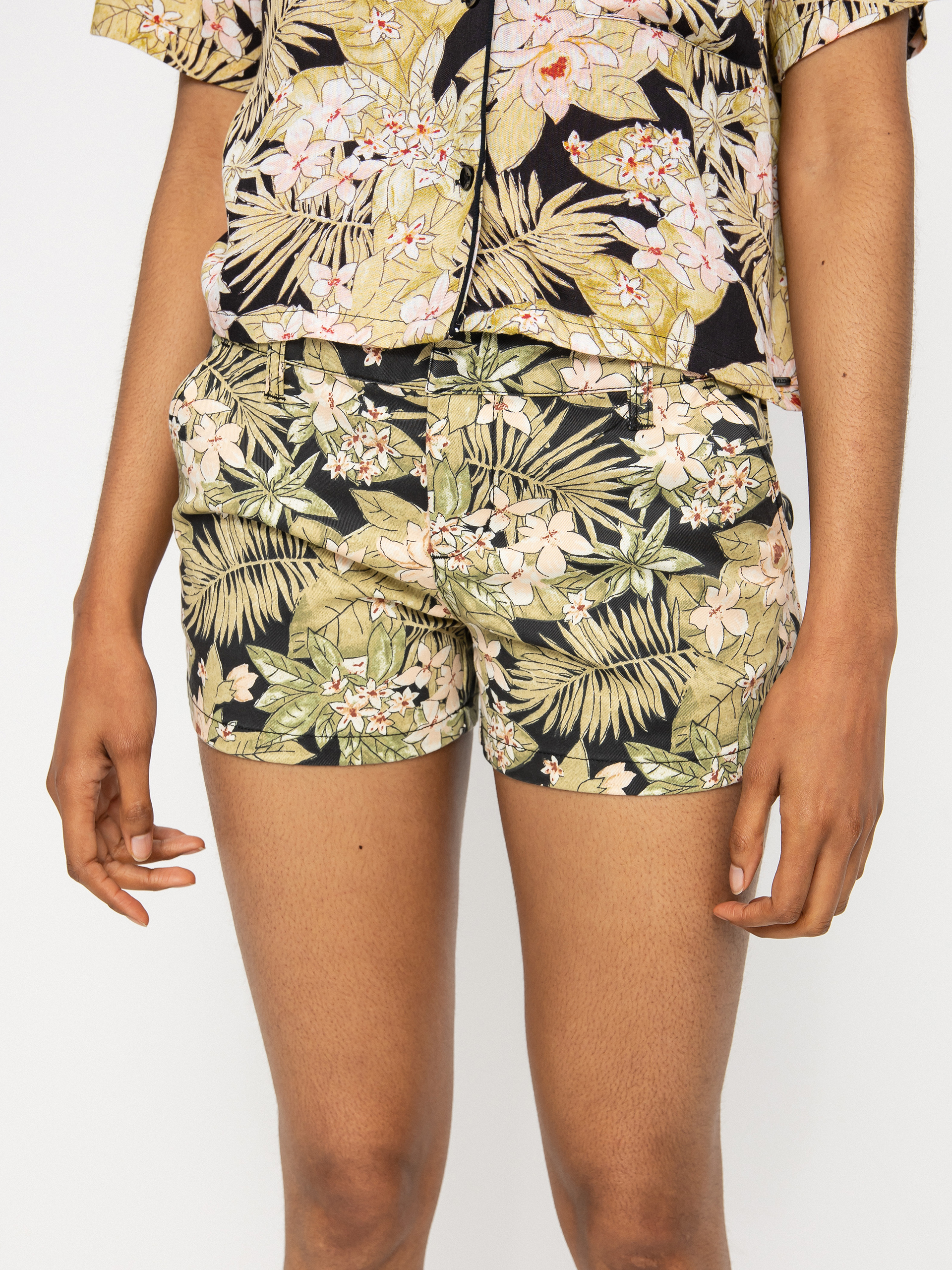 Volcom Frochickie Shorts Wmn (light army)