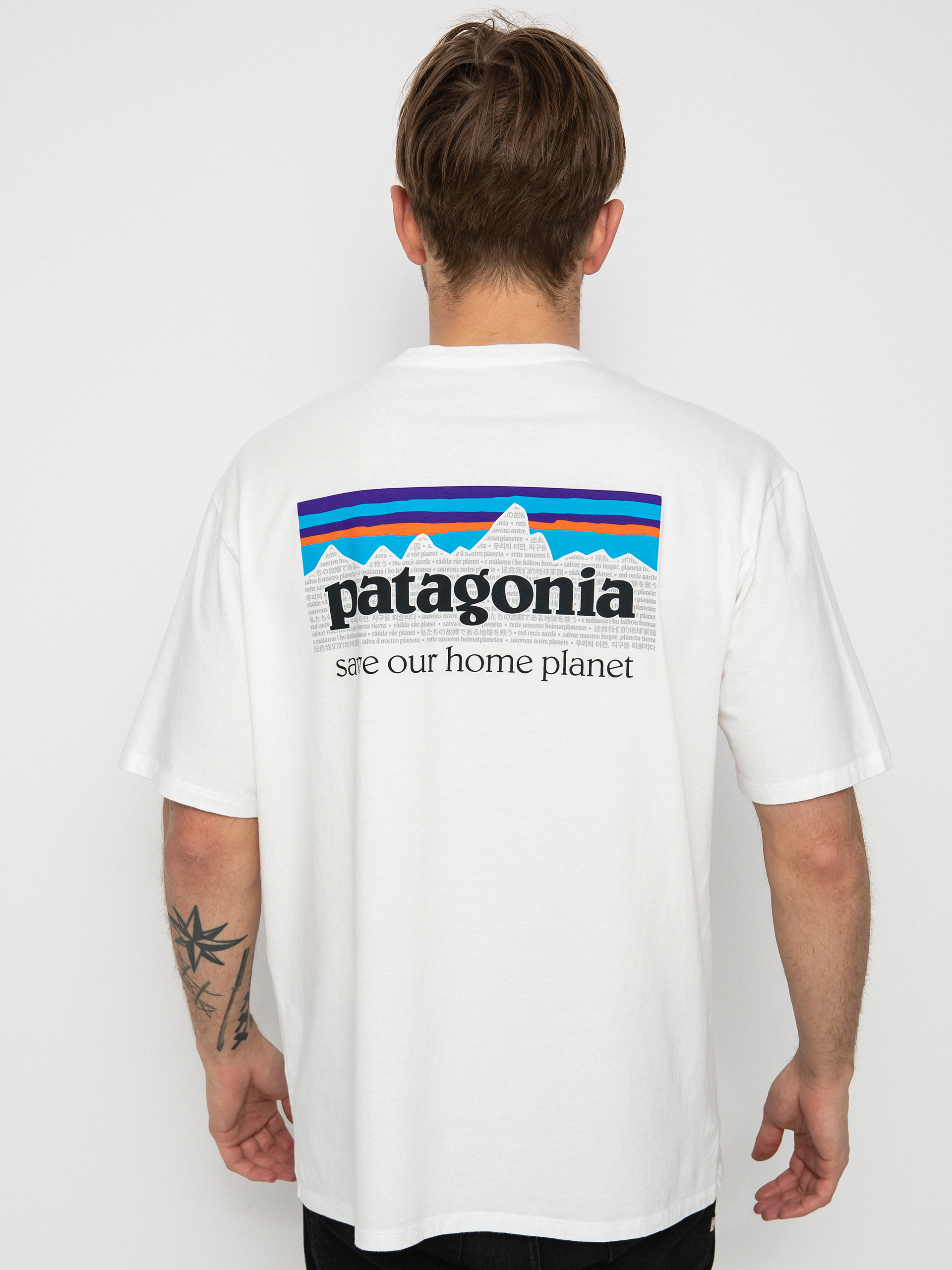 Patagonia t 2024 shirt white