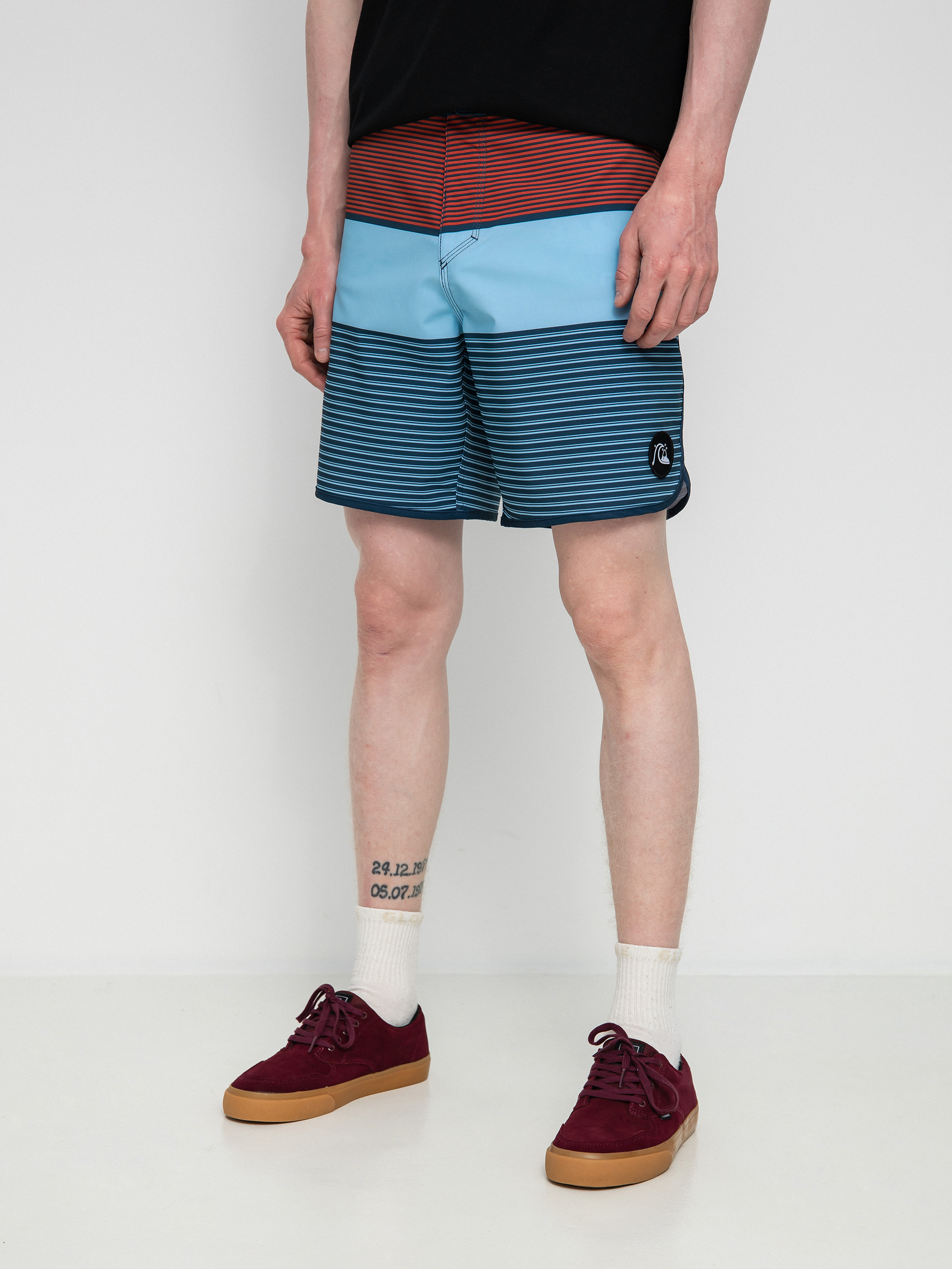 Quiksilver Surfsilk Tijuana 18 Boardshorts (insignia blue)