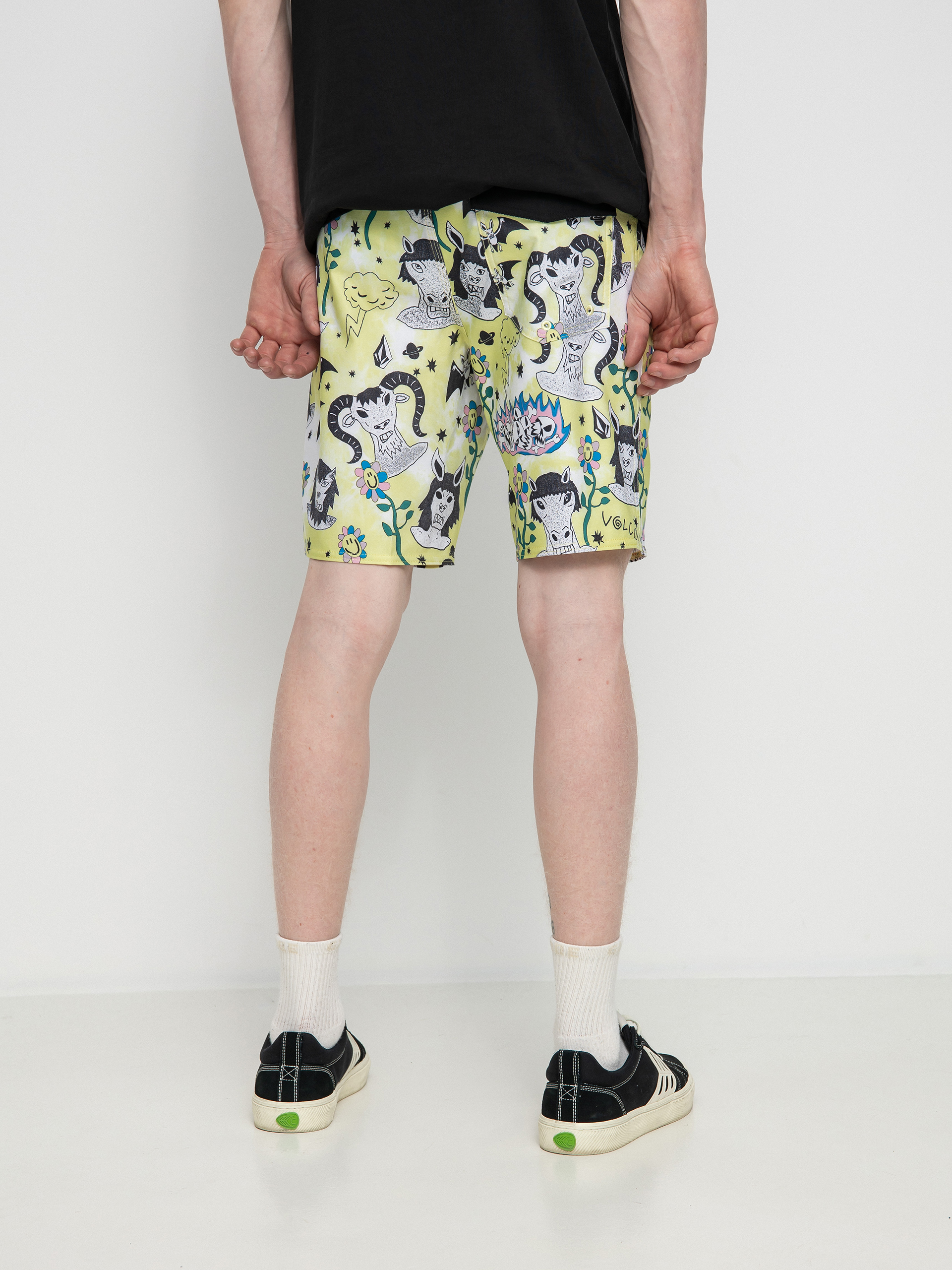 Volcom Surf Vitals Ozzy Stoney 19 Boardshorts (glimmer yellow)