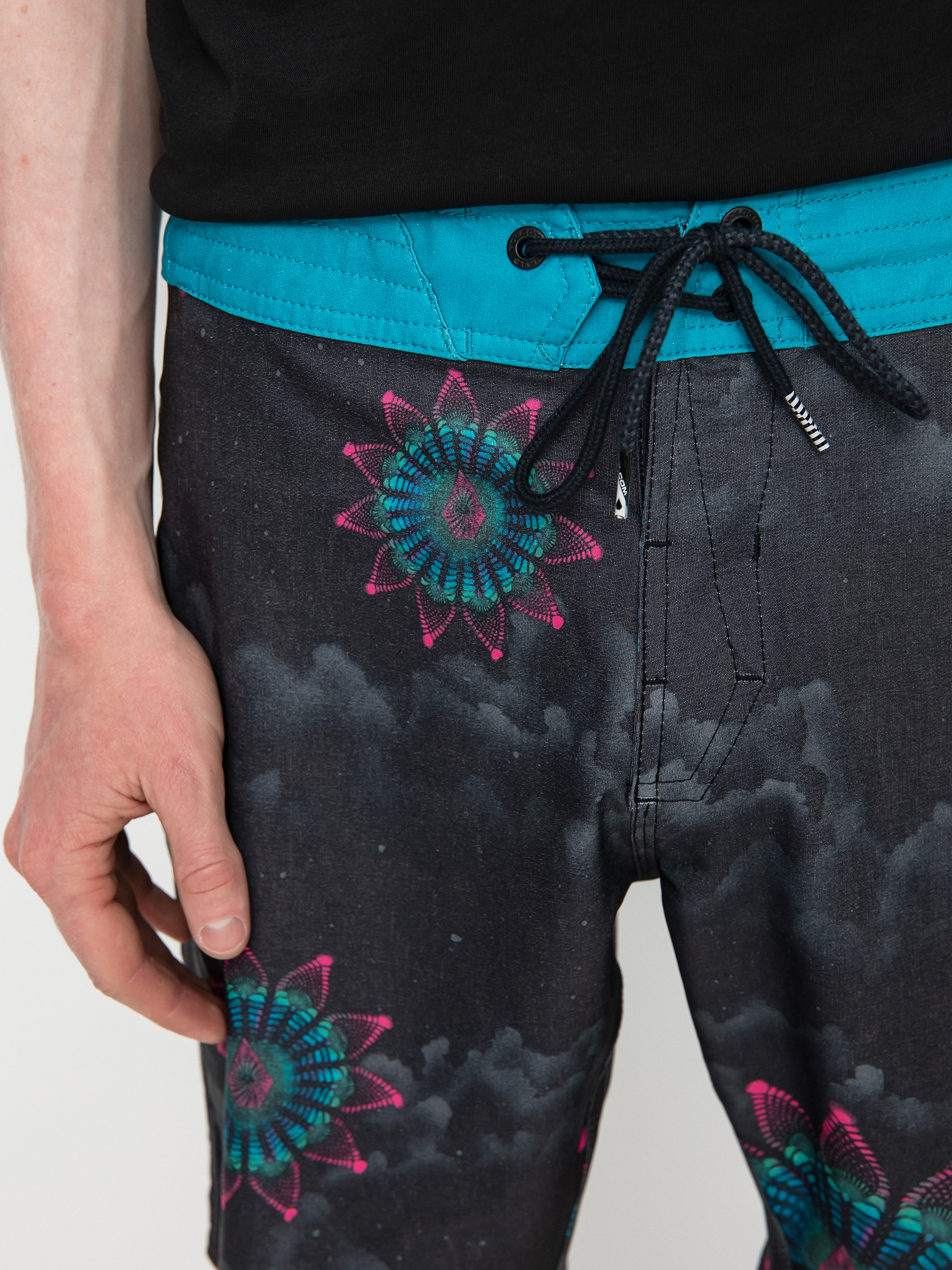 Volcom Star Shields Fa Stoney 18 Boardshorts (black)