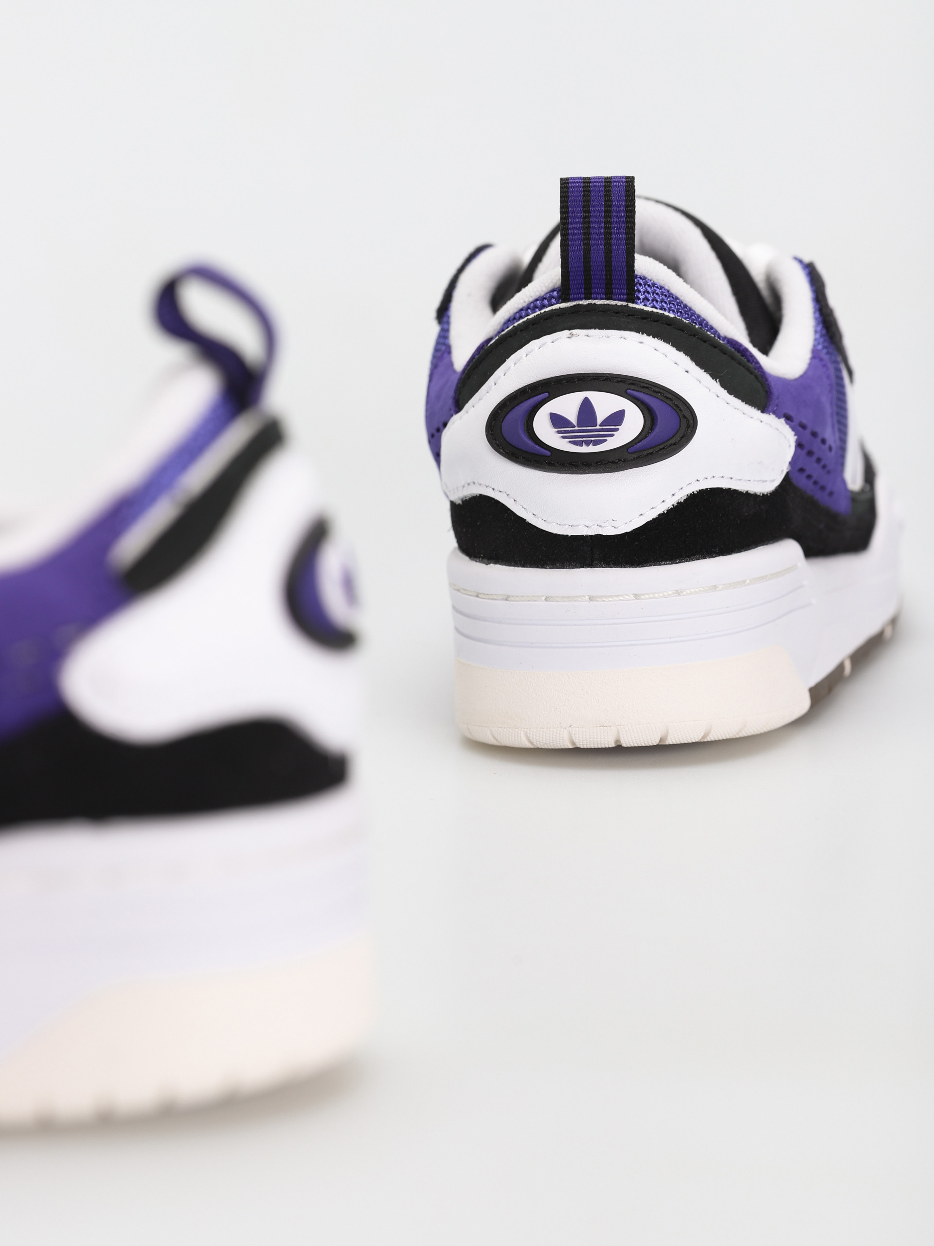 adidas Originals Adi2000 Shoes (eneink/ftwwht/gum5)