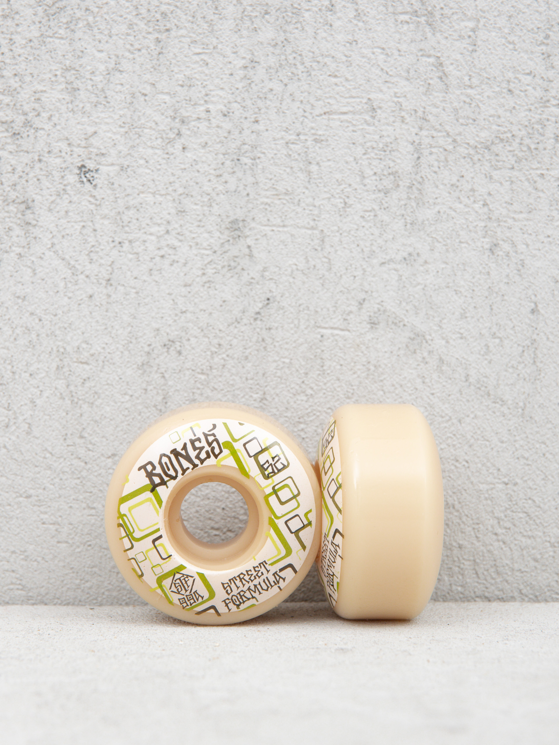 その他 Bones STF Retros 99a V5 Sidecut Wheels Bones STF Retros V5 Sidecut 55mm 99a White - CalStreets